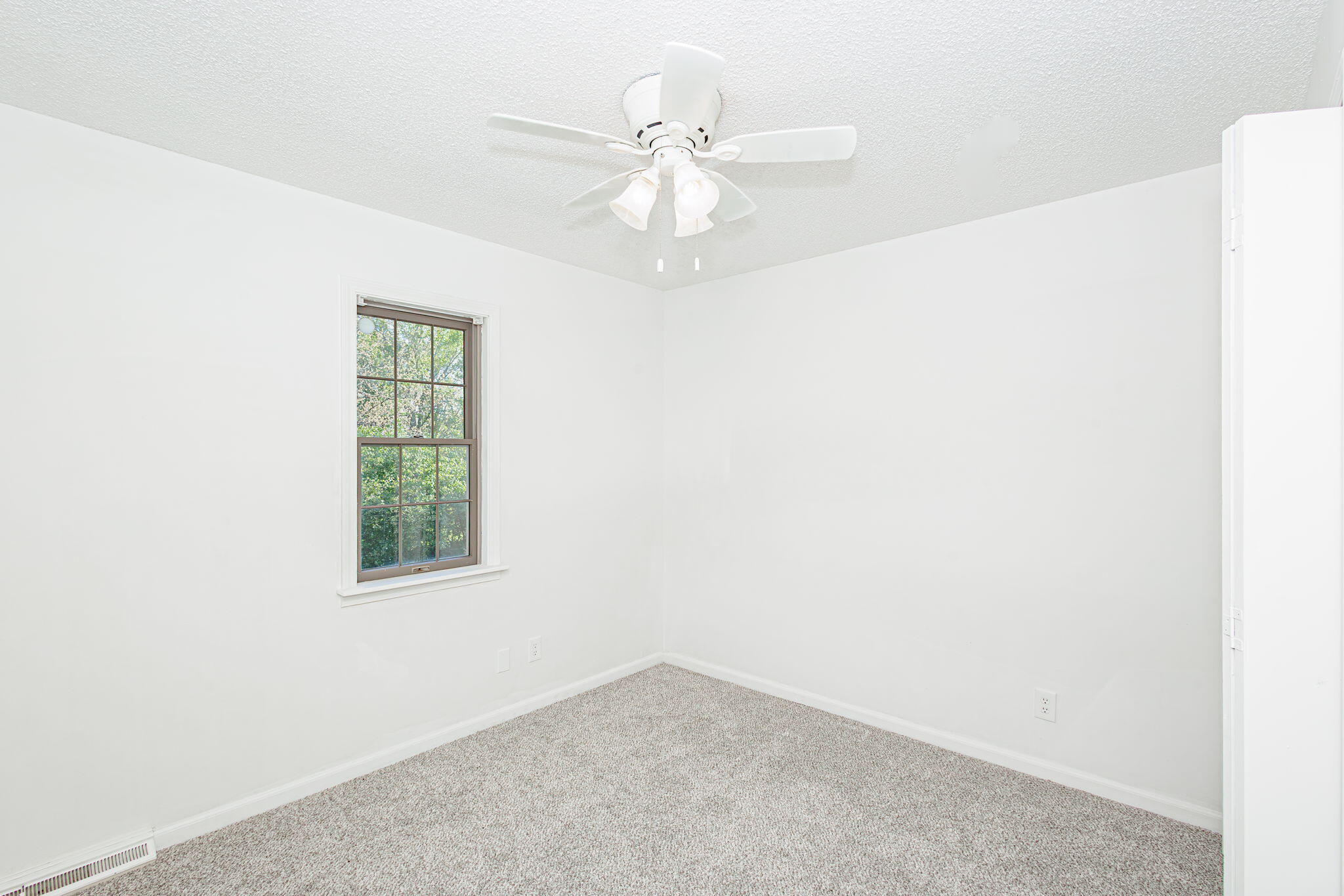 Columbia, Missouri 65203, United States, 4 Bedrooms Bedrooms, ,3 BathroomsBathrooms,Residential,Active,108669