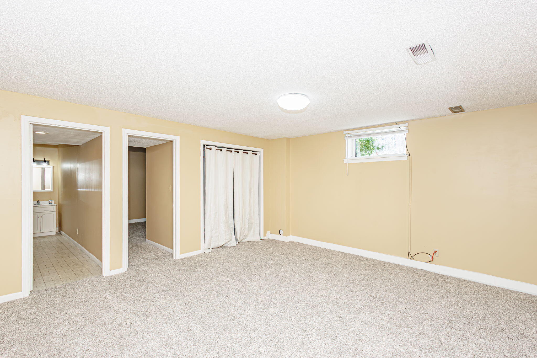 Columbia, Missouri 65203, United States, 4 Bedrooms Bedrooms, ,3 BathroomsBathrooms,Residential,Active,108669