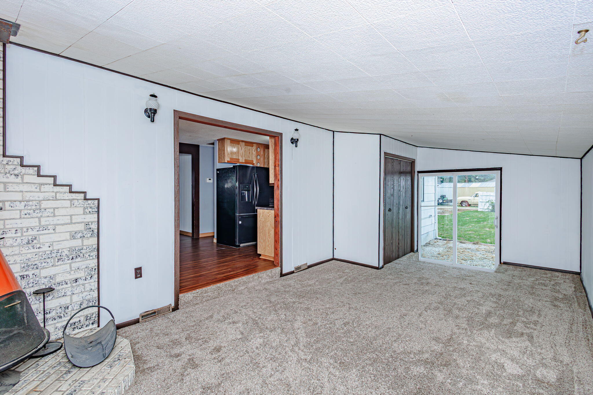 Centralia, Missouri 65240, United States, 3 Bedrooms Bedrooms, ,2 BathroomsBathrooms,Residential,Active,166280