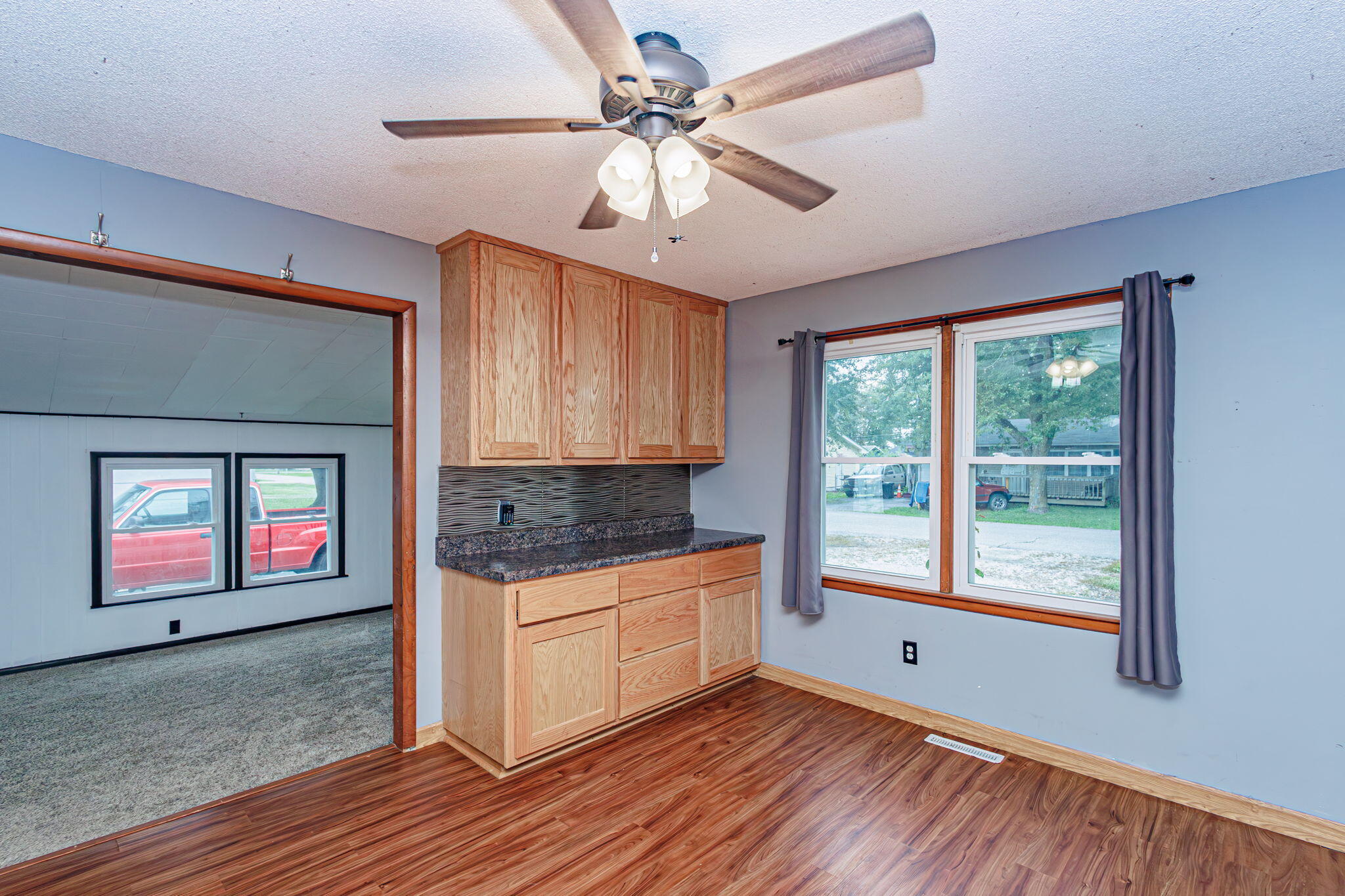 Centralia, Missouri 65240, United States, 3 Bedrooms Bedrooms, ,2 BathroomsBathrooms,Residential,Active,166280