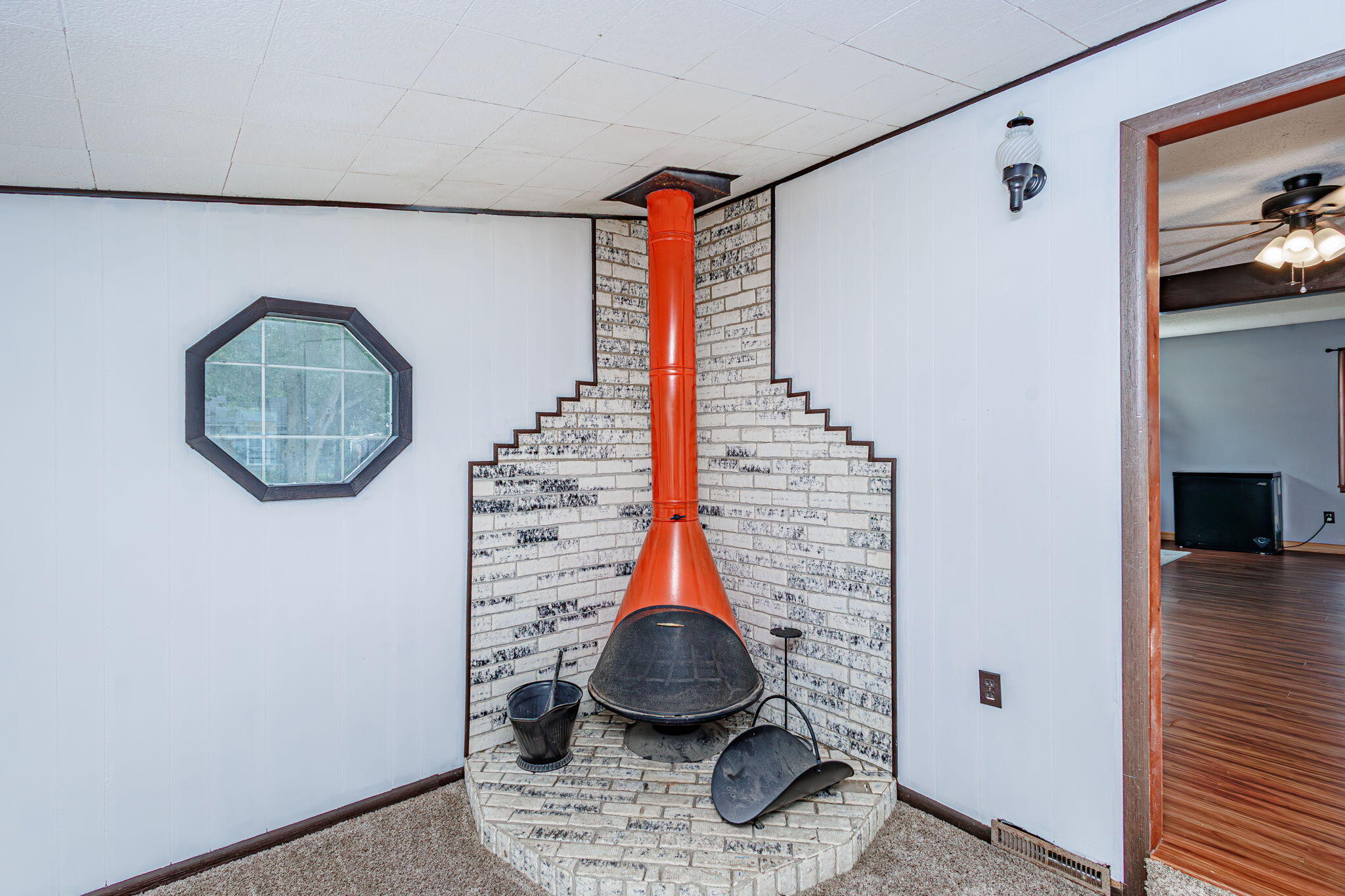 Centralia, Missouri 65240, United States, 3 Bedrooms Bedrooms, ,2 BathroomsBathrooms,Residential,Active,166280