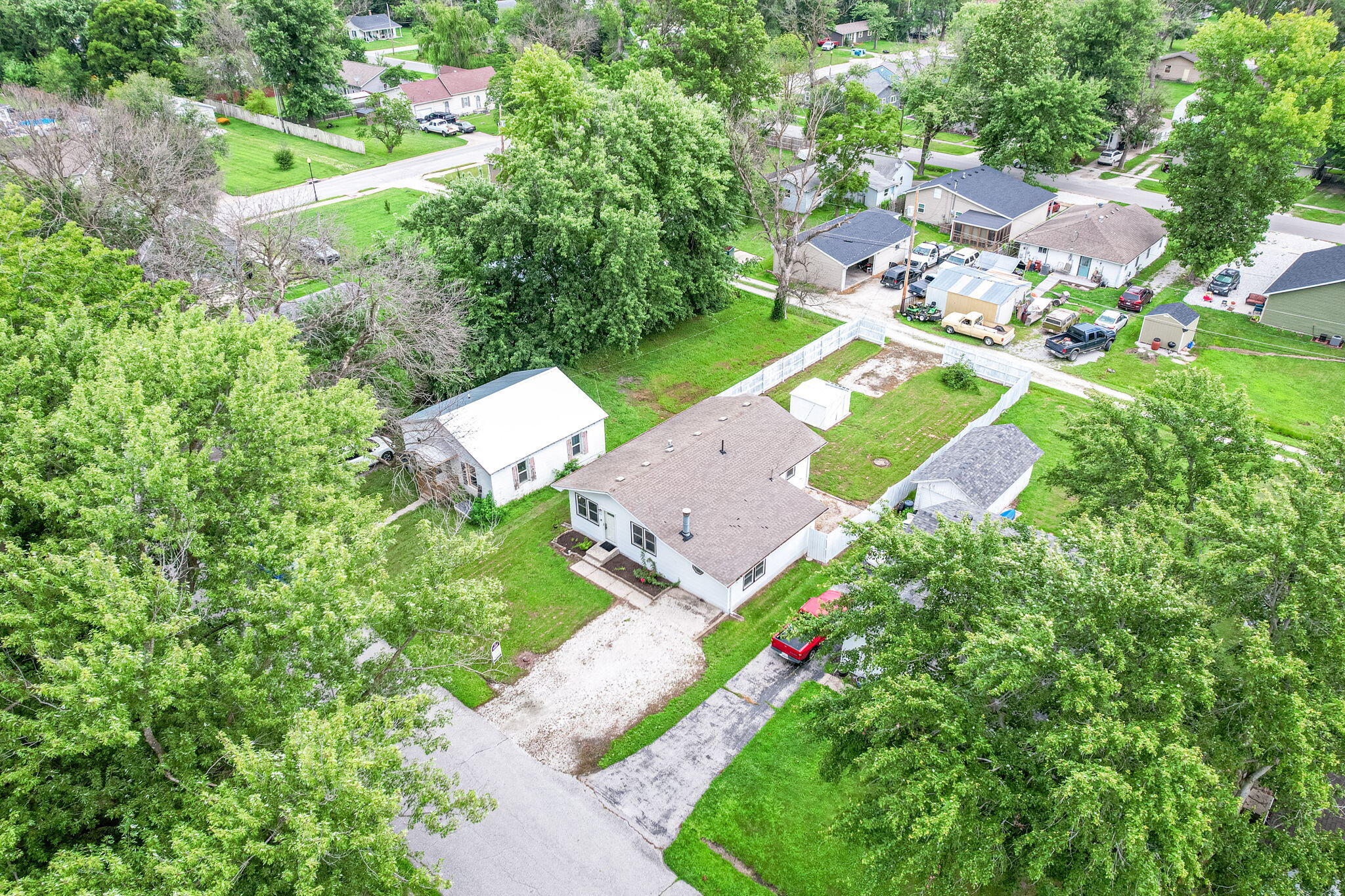 Centralia, Missouri 65240, United States, 3 Bedrooms Bedrooms, ,2 BathroomsBathrooms,Residential,Active,166280