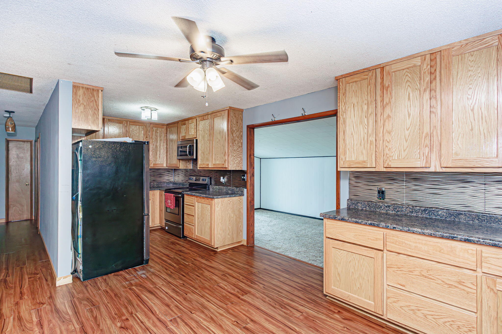 Centralia, Missouri 65240, United States, 3 Bedrooms Bedrooms, ,2 BathroomsBathrooms,Residential,Active,166280