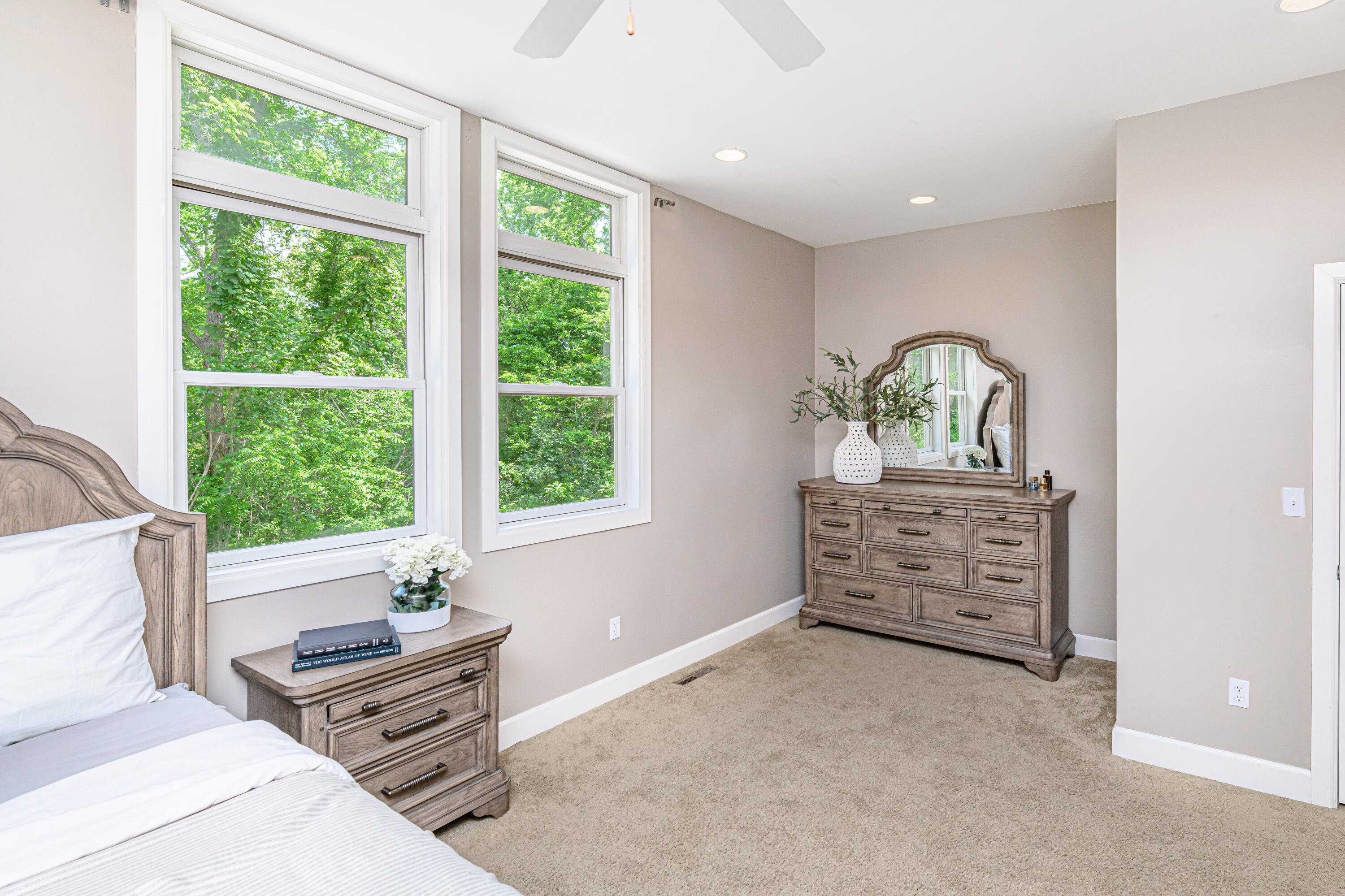 Columbia, Missouri 65203, United States, 3 Bedrooms Bedrooms, ,3 BathroomsBathrooms,Residential,Active,247184