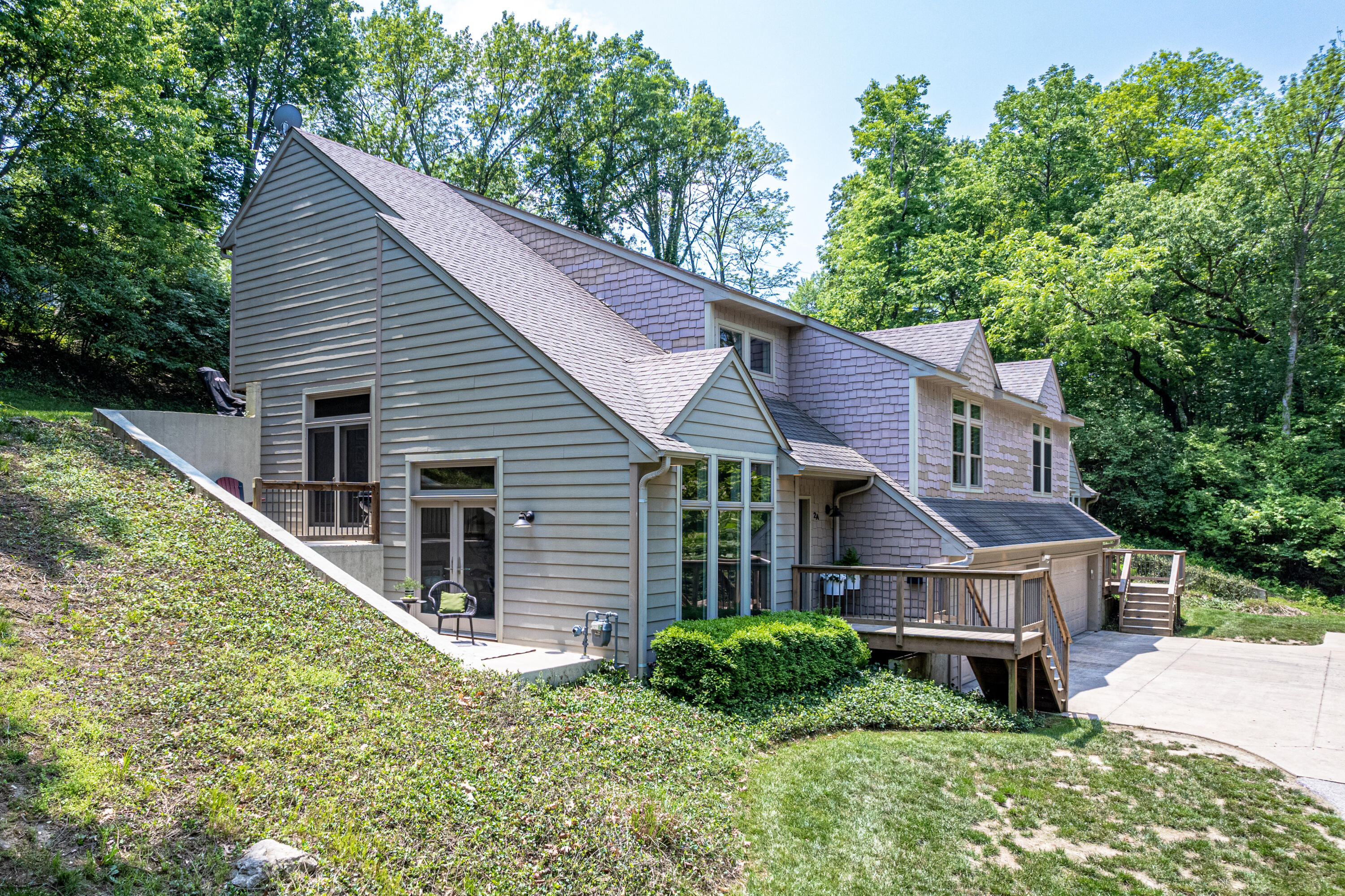 Columbia, Missouri 65203, United States, 3 Bedrooms Bedrooms, ,3 BathroomsBathrooms,Residential,Active,247184