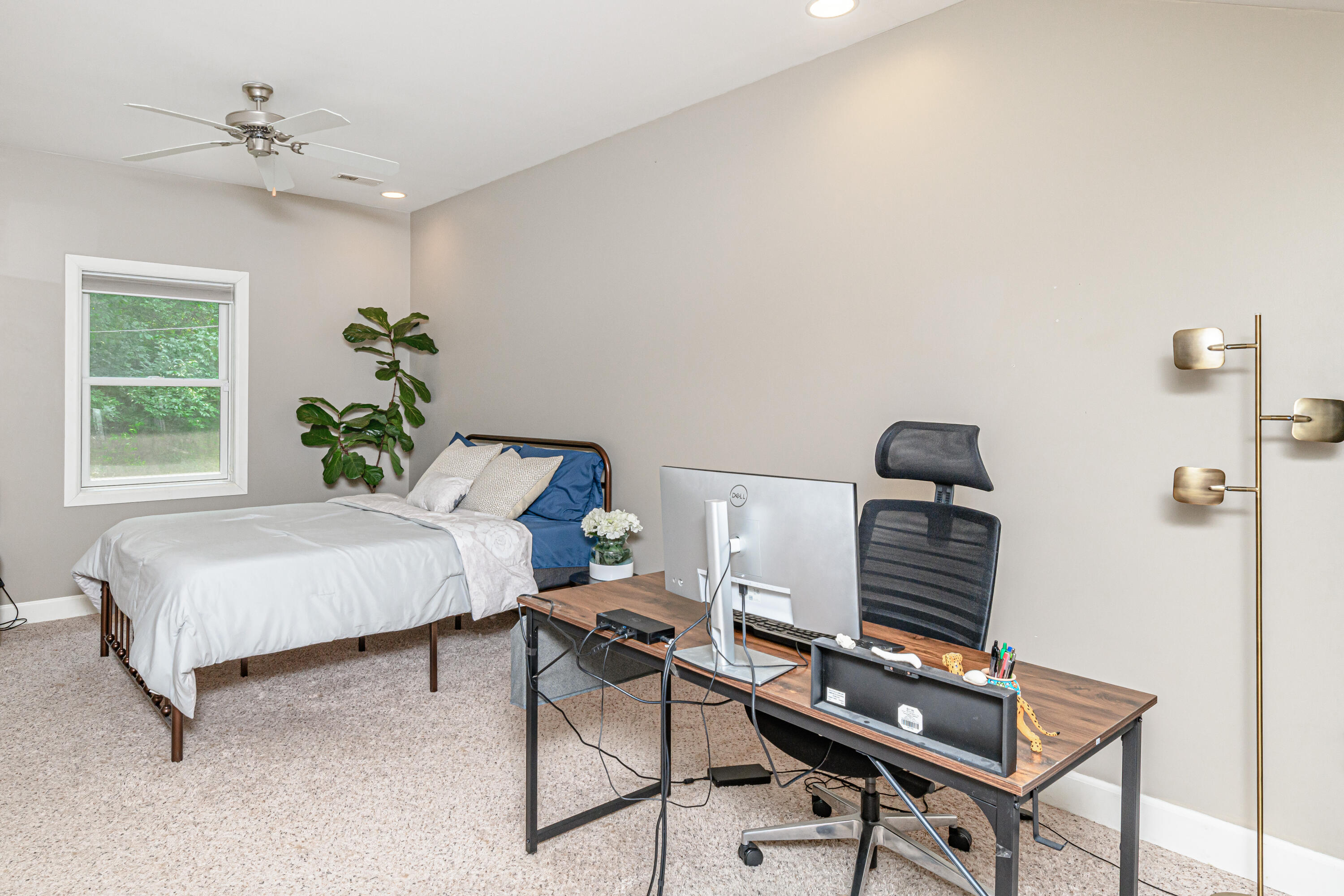 Columbia, Missouri 65203, United States, 3 Bedrooms Bedrooms, ,3 BathroomsBathrooms,Residential,Active,247184