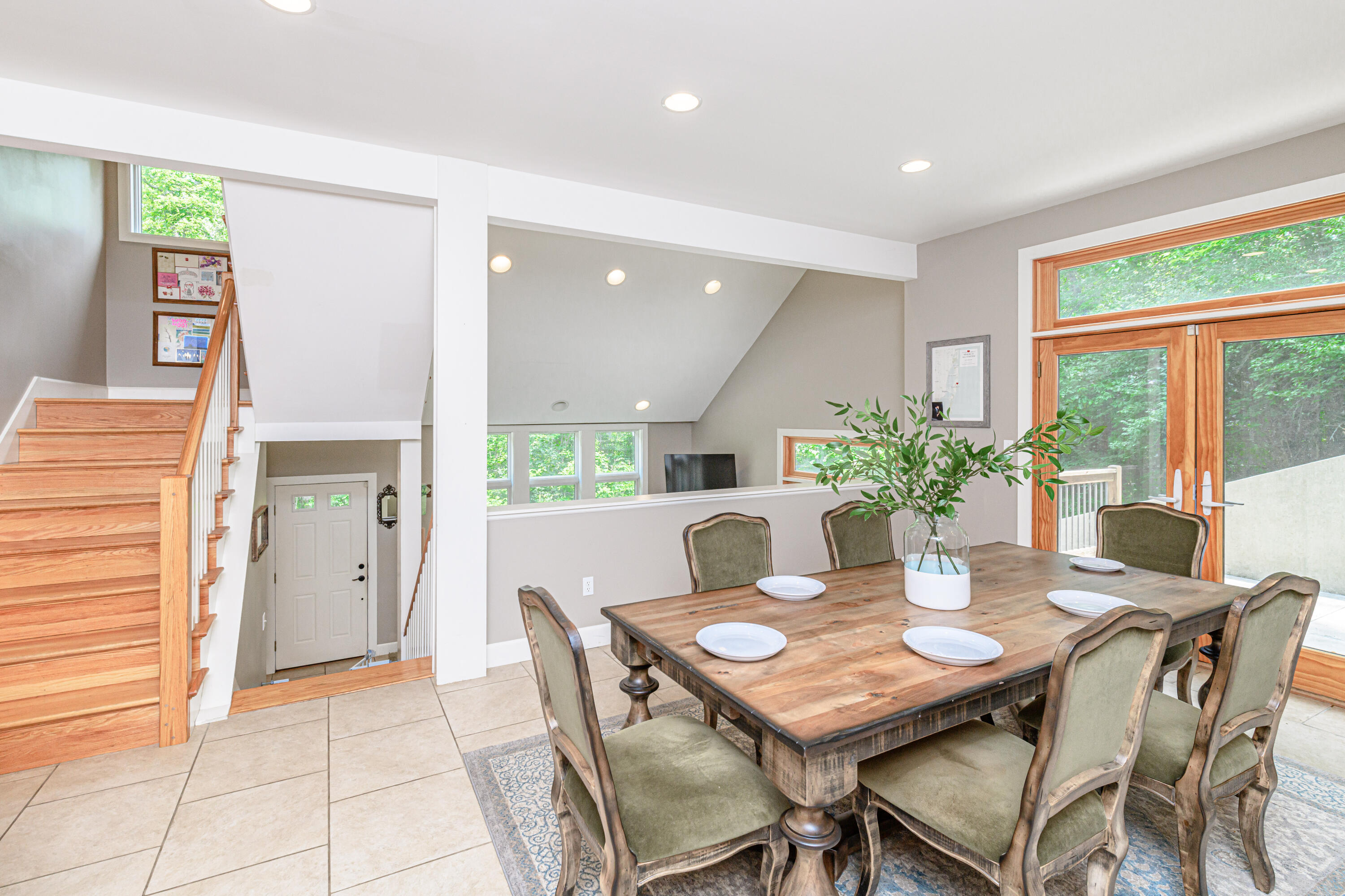 Columbia, Missouri 65203, United States, 3 Bedrooms Bedrooms, ,3 BathroomsBathrooms,Residential,Active,247184