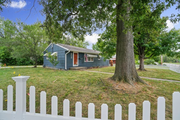 808 WEST BLVD N, COLUMBIA, MO 65203 - Image 8bedbbd096fd2961a58c3ec9bfc4b03d/2266385206
