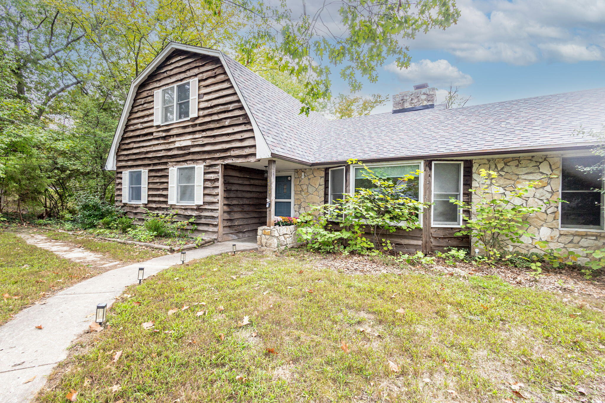 Jefferson City, Missouri 65109, United States, 7 Bedrooms Bedrooms, ,4 BathroomsBathrooms,Residential,Active,229582