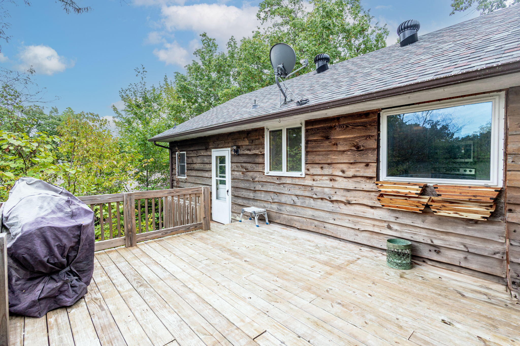 Jefferson City, Missouri 65109, United States, 7 Bedrooms Bedrooms, ,4 BathroomsBathrooms,Residential,Active,229582