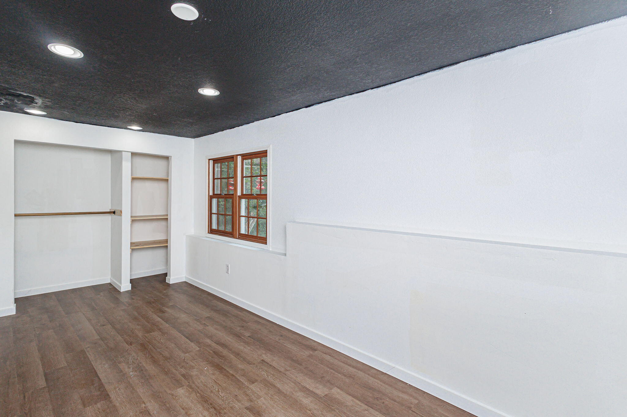 Jefferson City, Missouri 65109, United States, 7 Bedrooms Bedrooms, ,4 BathroomsBathrooms,Residential,Active,229582