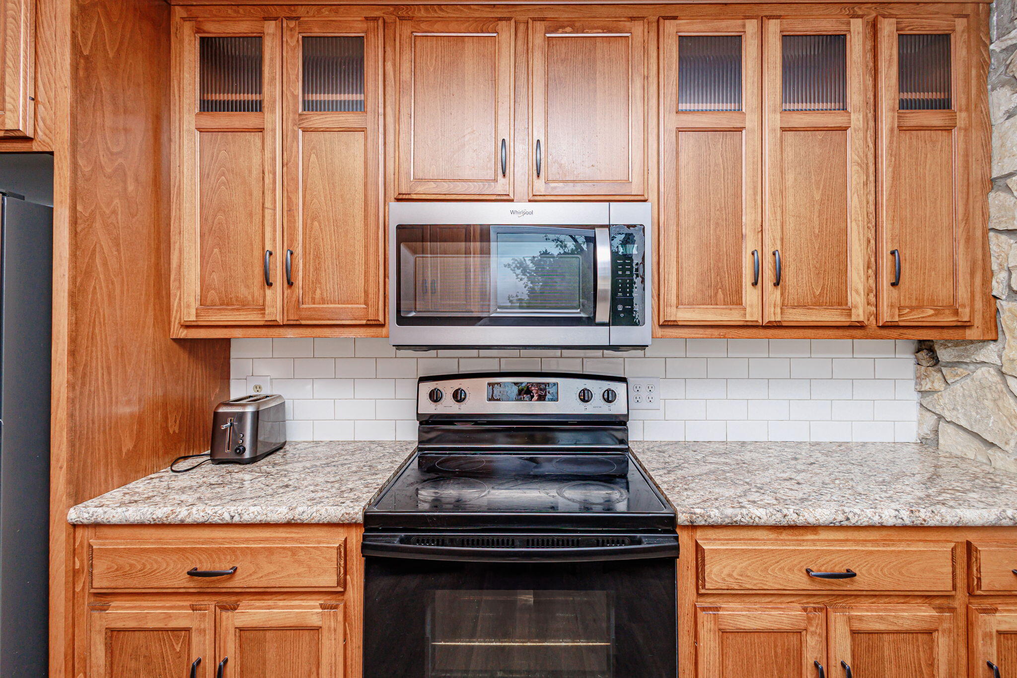 Jefferson City, Missouri 65109, United States, 7 Bedrooms Bedrooms, ,4 BathroomsBathrooms,Residential,Active,229582