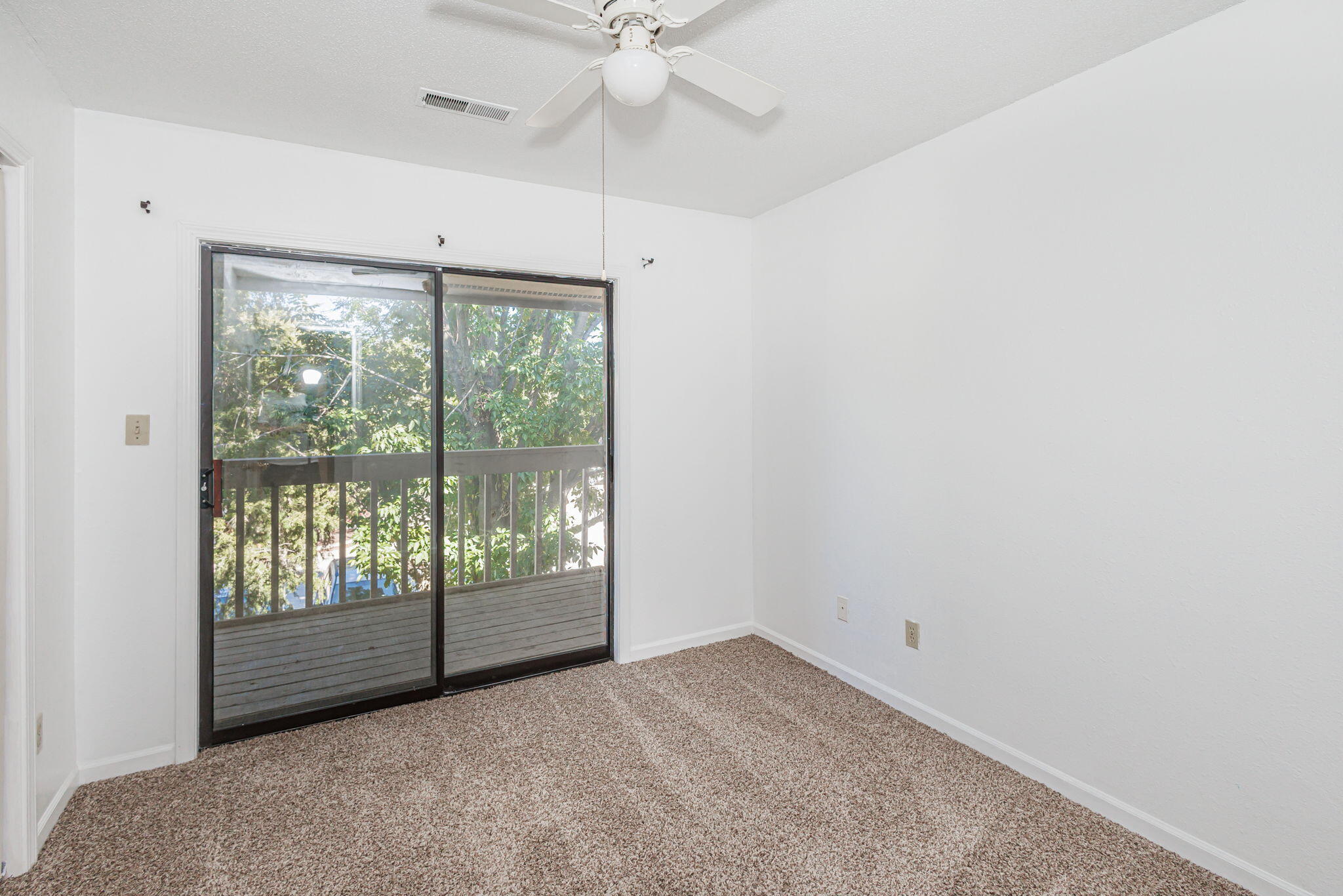 Columbia, Missouri 65203, United States, ,Residential,Active,220325