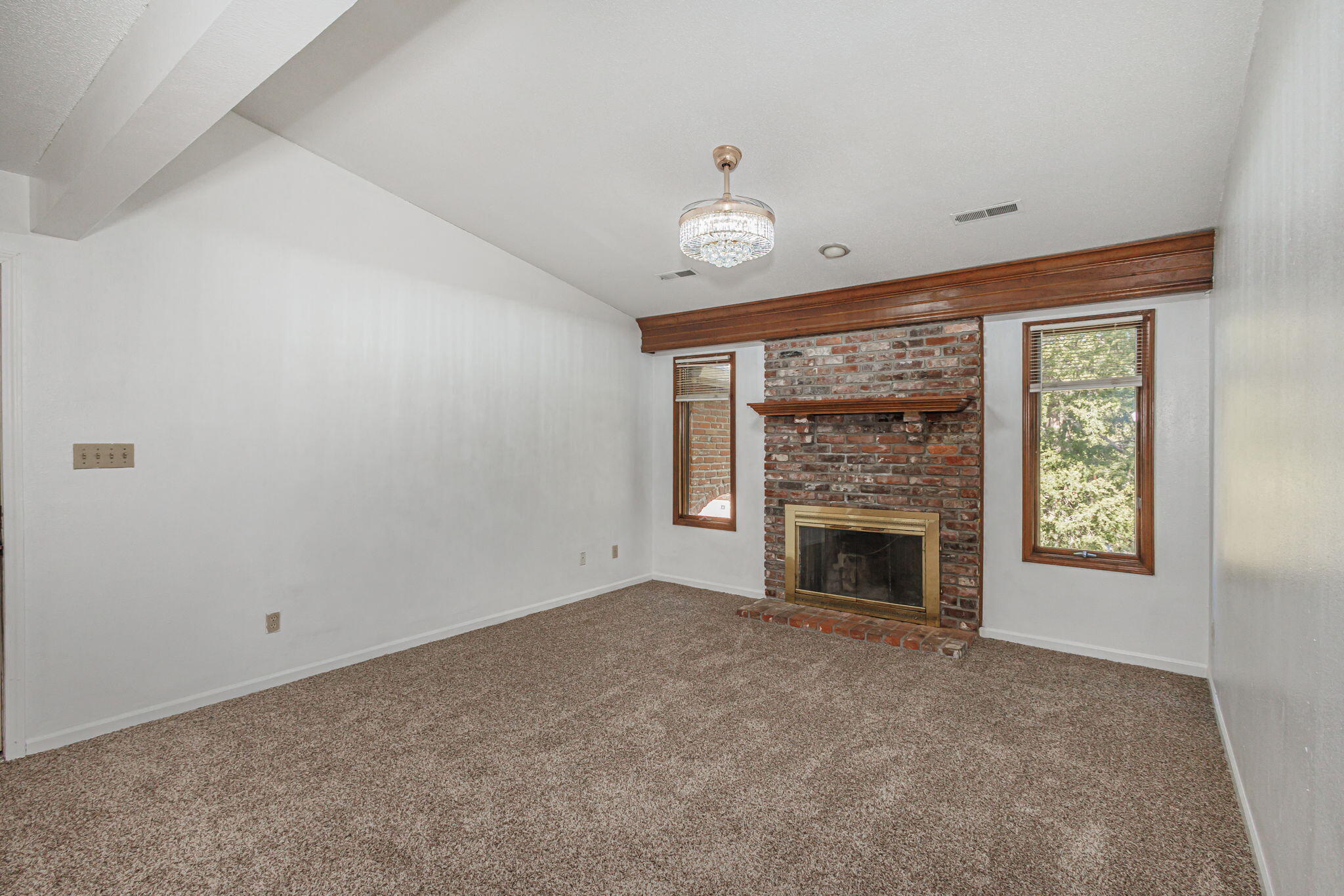 Columbia, Missouri 65203, United States, ,Residential,Active,220325