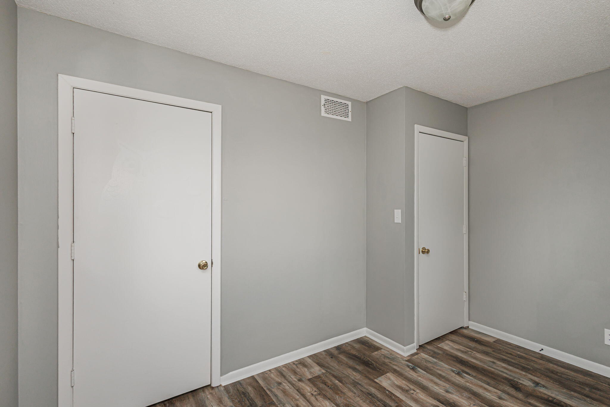 Columbia, Missouri 65202, United States, 3 Bedrooms Bedrooms, ,1 BathroomBathrooms,Residential,Pending,190382