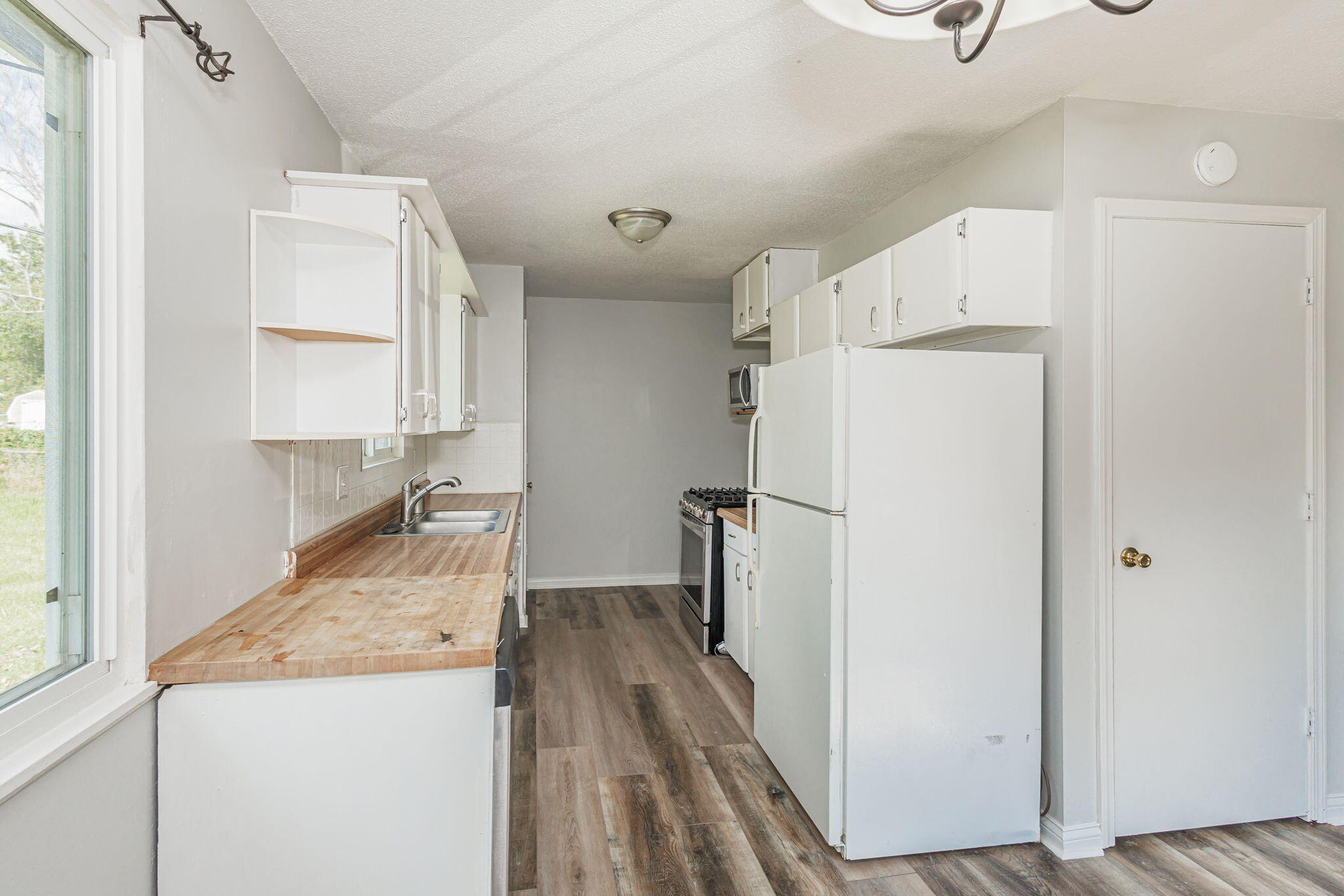 Columbia, Missouri 65202, United States, 3 Bedrooms Bedrooms, ,1 BathroomBathrooms,Residential,Pending,190382