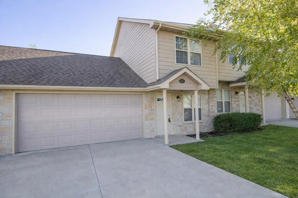 1311 RALEIGH DR, COLUMBIA, MO 65202 - Image b0cddf365e9cb60e87c90a0a2b6117c8/700906430