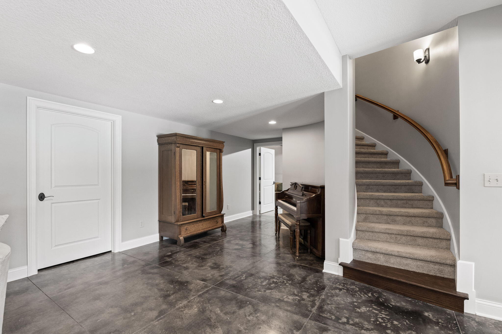 Columbia, Missouri 65201, United States, 6 Bedrooms Bedrooms, ,5 BathroomsBathrooms,Residential,Active,65697