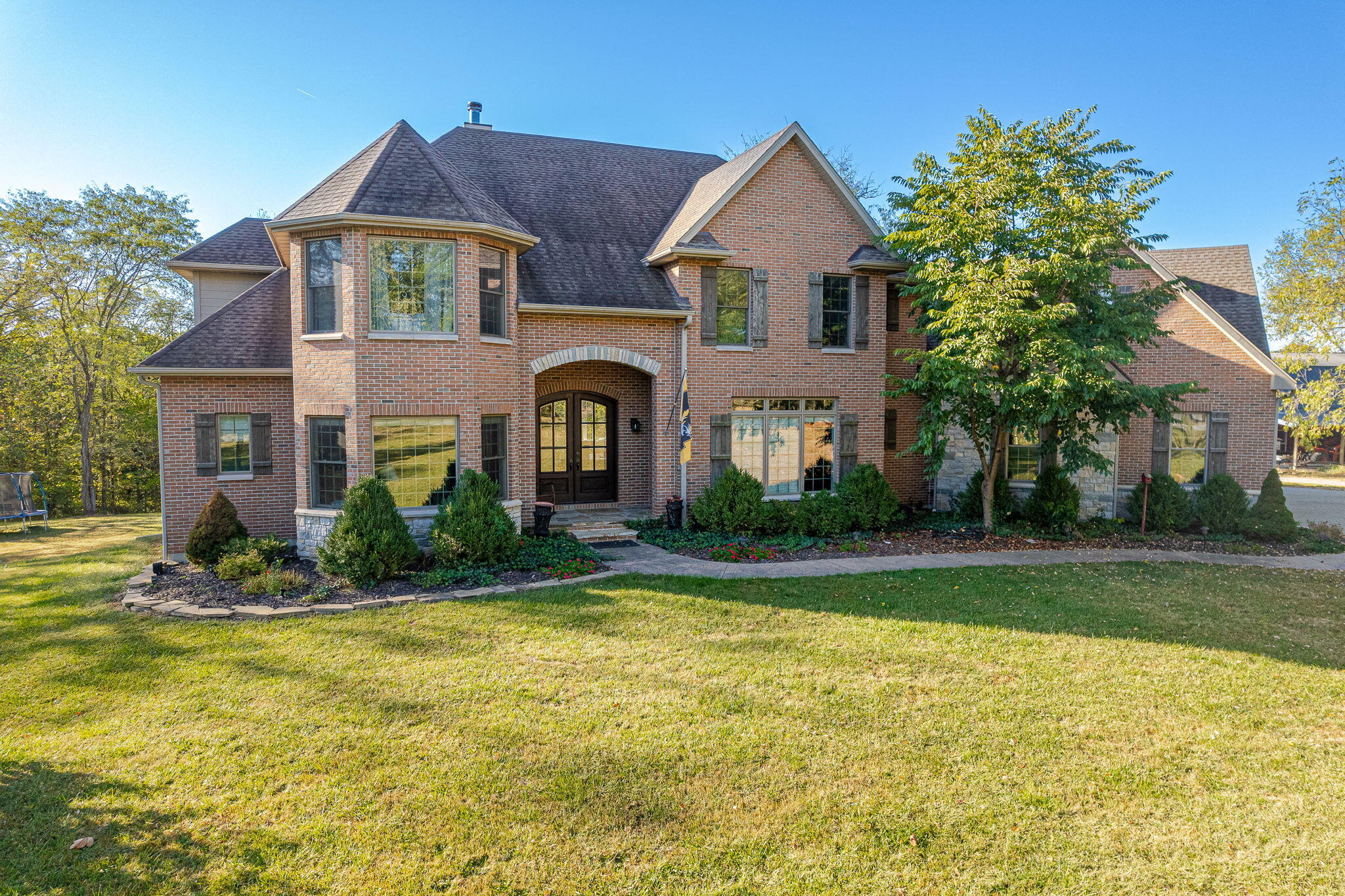 Columbia, Missouri 65201, United States, 6 Bedrooms Bedrooms, ,5 BathroomsBathrooms,Residential,Active,65697