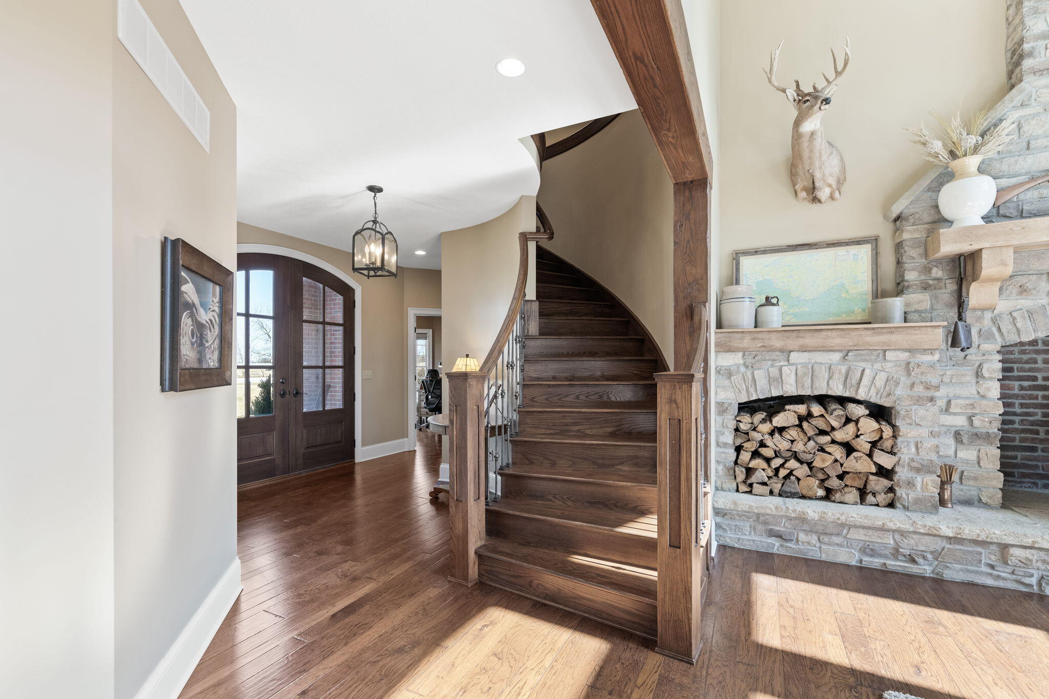 Columbia, Missouri 65201, United States, 6 Bedrooms Bedrooms, ,5 BathroomsBathrooms,Residential,Active,65697