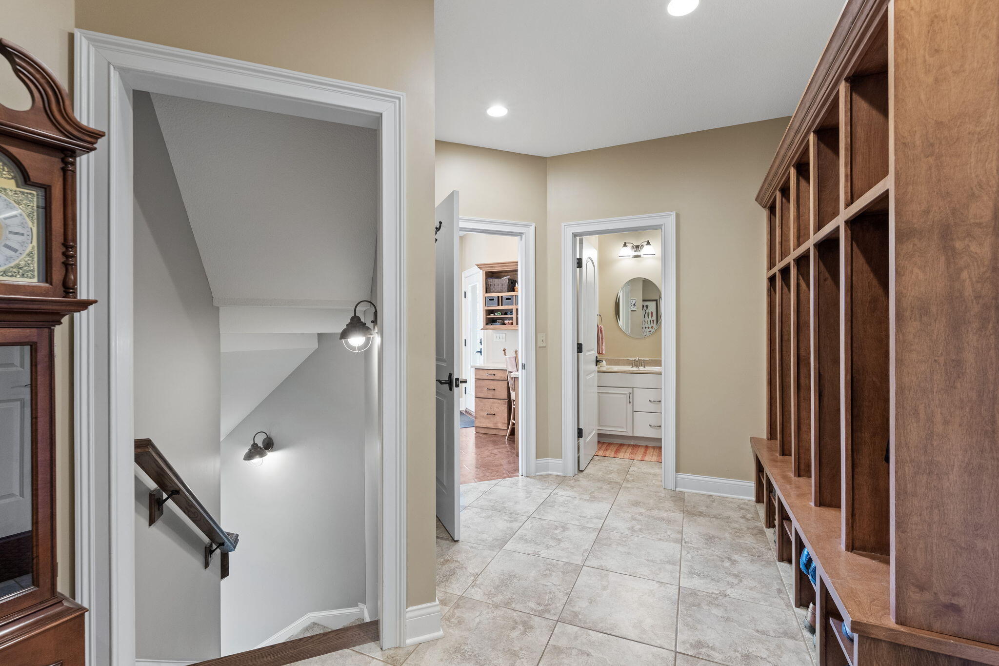 Columbia, Missouri 65201, United States, 6 Bedrooms Bedrooms, ,5 BathroomsBathrooms,Residential,Active,65697