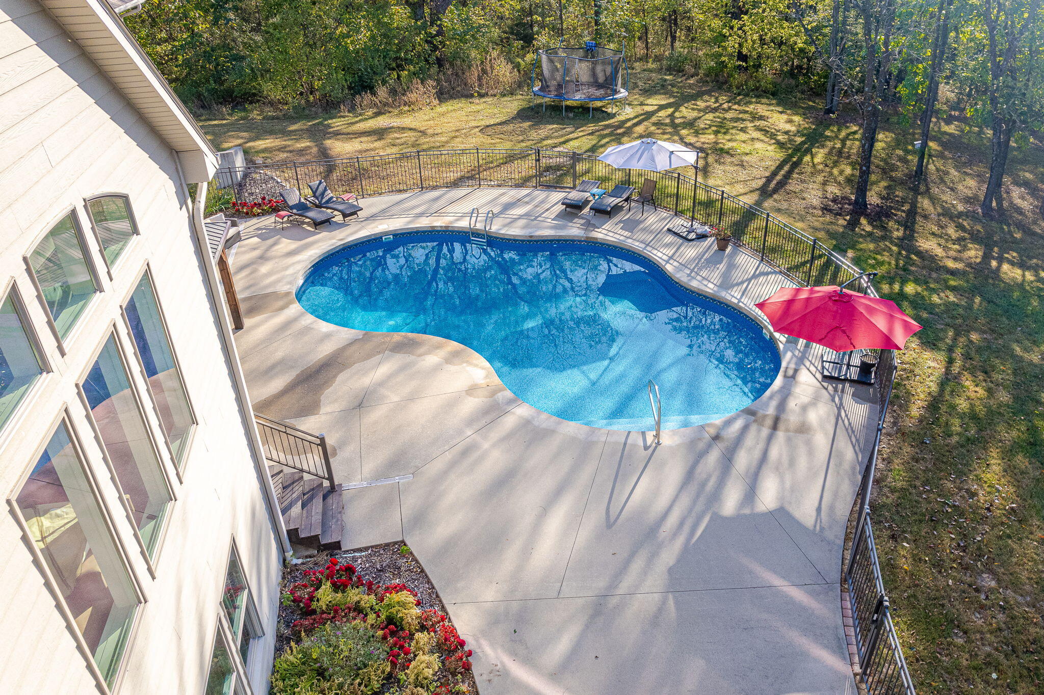 Columbia, Missouri 65201, United States, 6 Bedrooms Bedrooms, ,5 BathroomsBathrooms,Residential,Active,65697