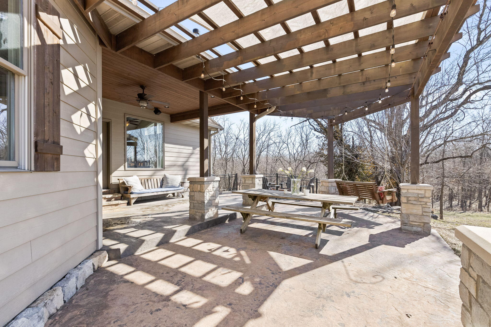 Columbia, Missouri 65201, United States, 6 Bedrooms Bedrooms, ,5 BathroomsBathrooms,Residential,Active,65697