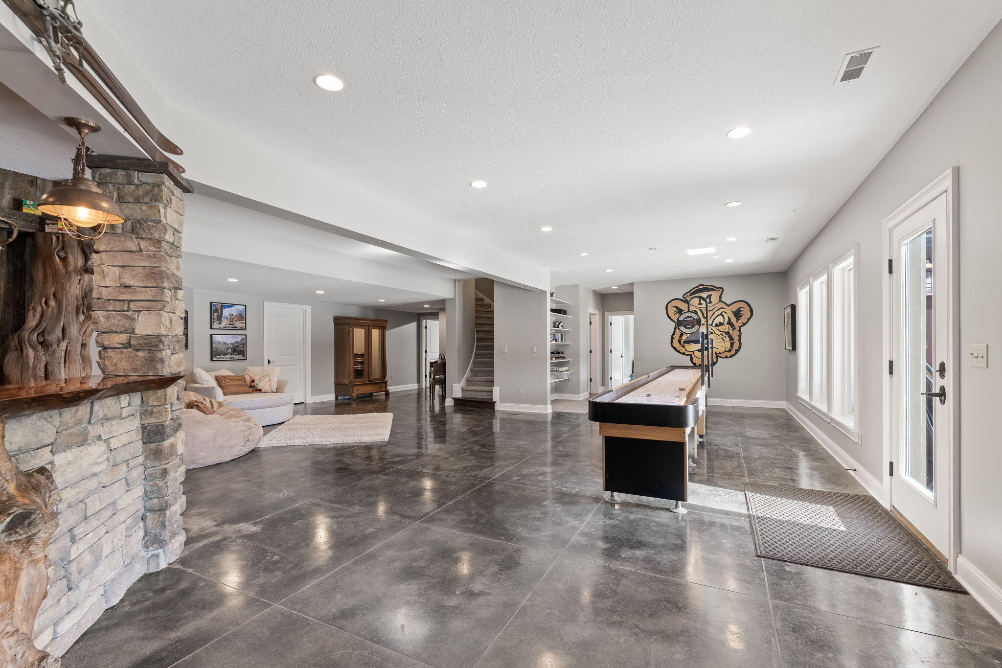 Columbia, Missouri 65201, United States, 6 Bedrooms Bedrooms, ,5 BathroomsBathrooms,Residential,Active,65697