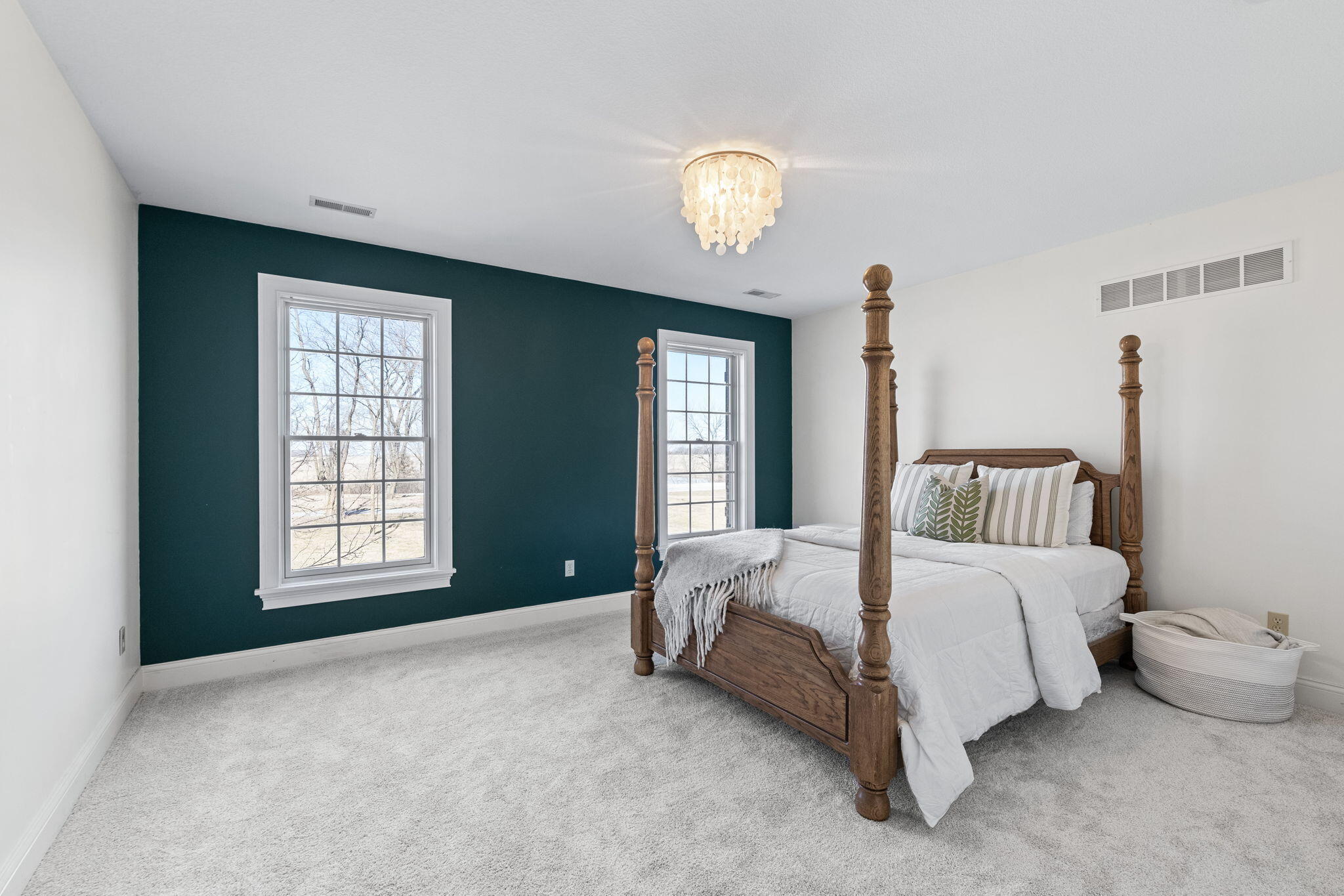 Columbia, Missouri 65201, United States, 6 Bedrooms Bedrooms, ,5 BathroomsBathrooms,Residential,Active,65697