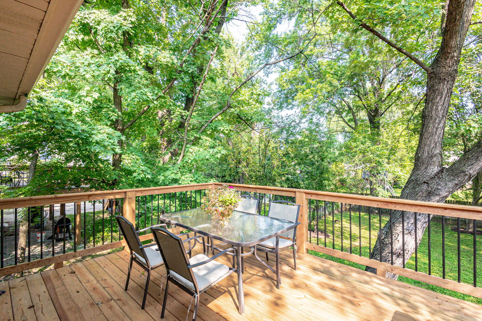 Columbia, Missouri 65203, United States, 4 Bedrooms Bedrooms, ,3 BathroomsBathrooms,Residential,Pending,50752