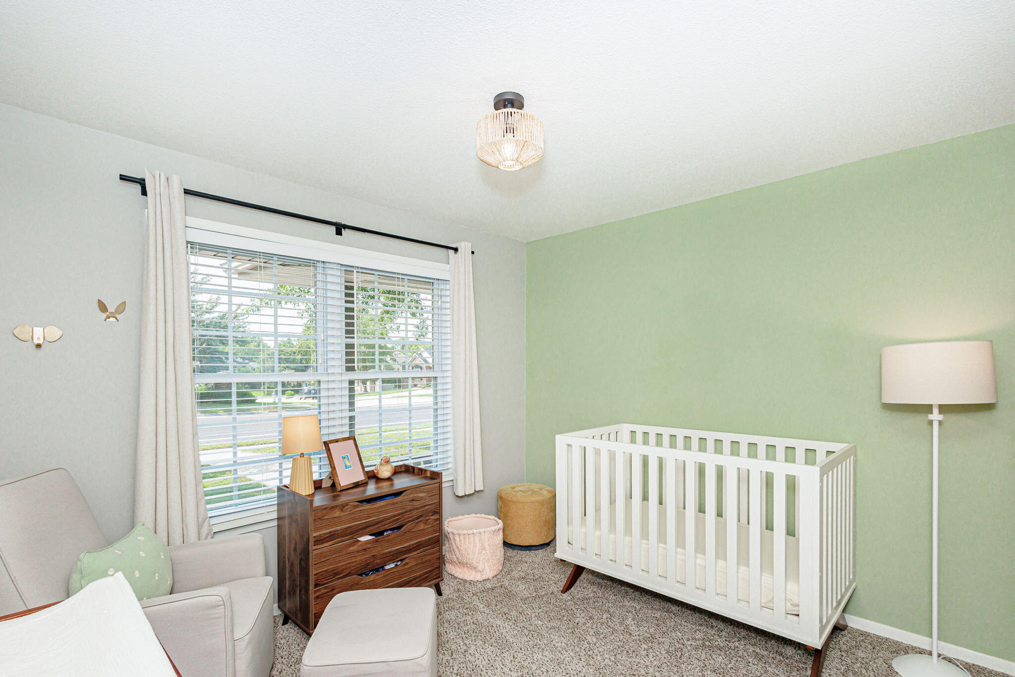 Columbia, Missouri 65203, United States, 4 Bedrooms Bedrooms, ,3 BathroomsBathrooms,Residential,Pending,50752