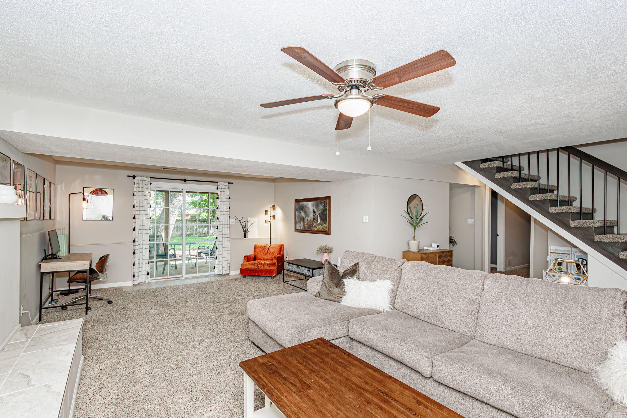 Columbia, Missouri 65203, United States, 4 Bedrooms Bedrooms, ,3 BathroomsBathrooms,Residential,Pending,50752