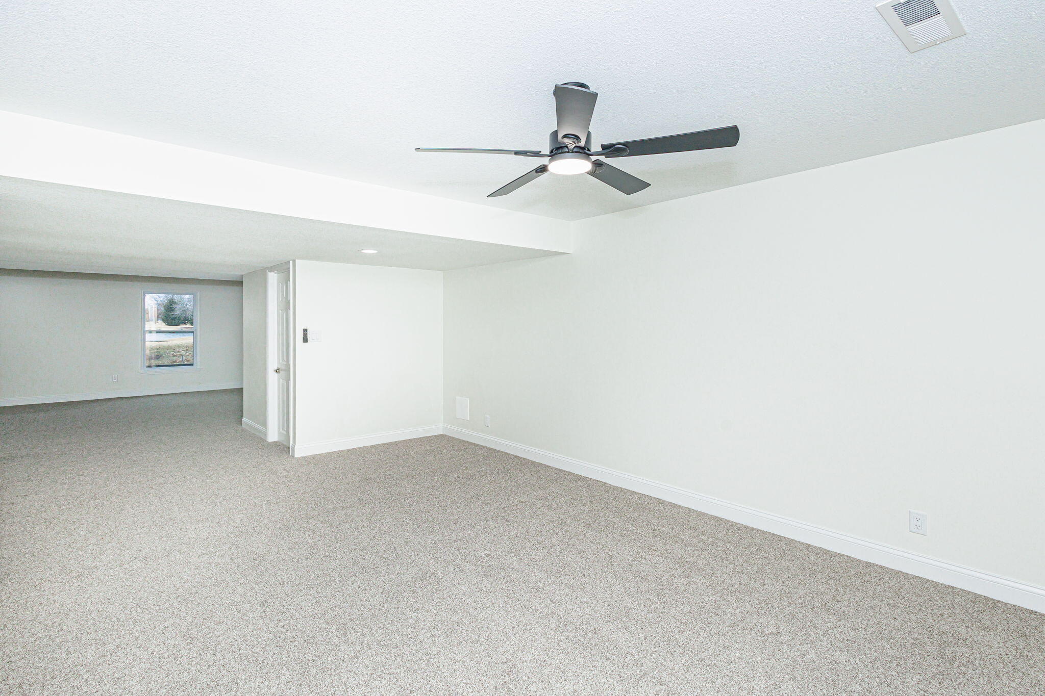 Columbia, Missouri 65203, United States, 3 Bedrooms Bedrooms, ,3 BathroomsBathrooms,Residential,Active,7083