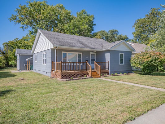 927 S 4TH ST, MOBERLY, MO 65270 - Image bae9bd5616a17ac9dcd038cbe0db8bc7/2328720472