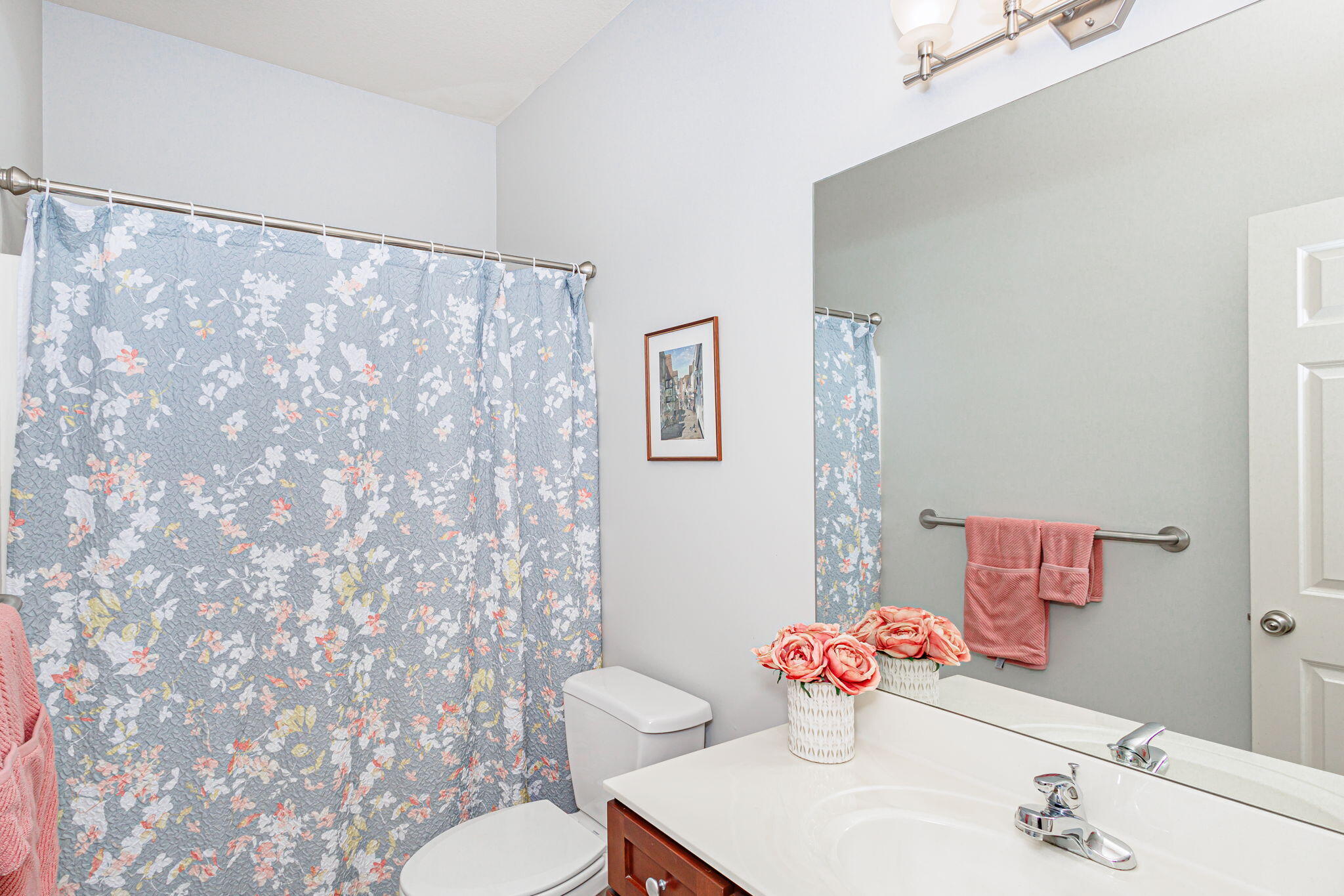 Columbia, Missouri 65203, United States, 3 Bedrooms Bedrooms, ,2 BathroomsBathrooms,Residential,Pending,59481