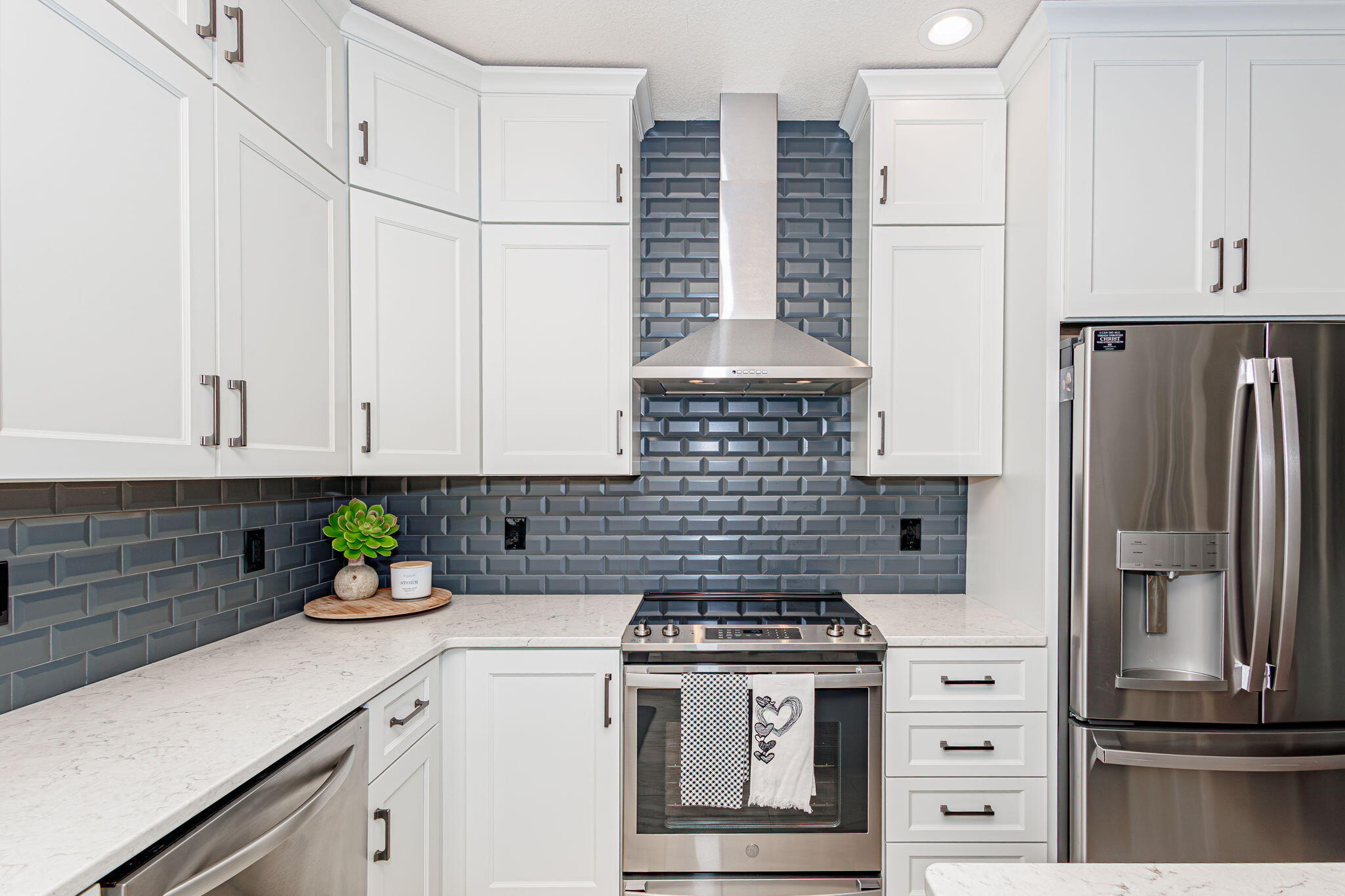 Columbia, Missouri 65203, United States, 3 Bedrooms Bedrooms, ,2 BathroomsBathrooms,Residential,Pending,59481