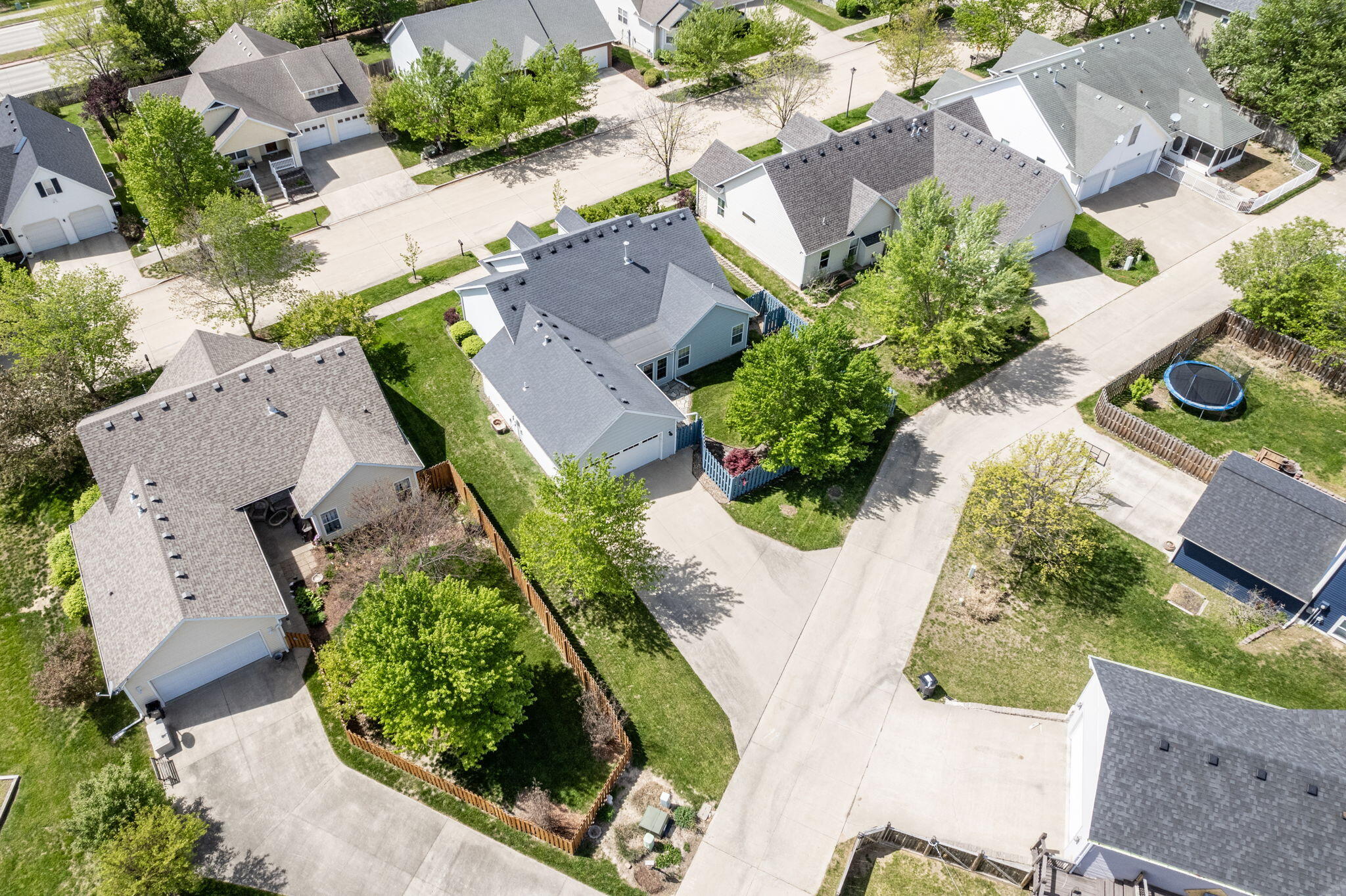 Columbia, Missouri 65203, United States, 3 Bedrooms Bedrooms, ,2 BathroomsBathrooms,Residential,Pending,59481