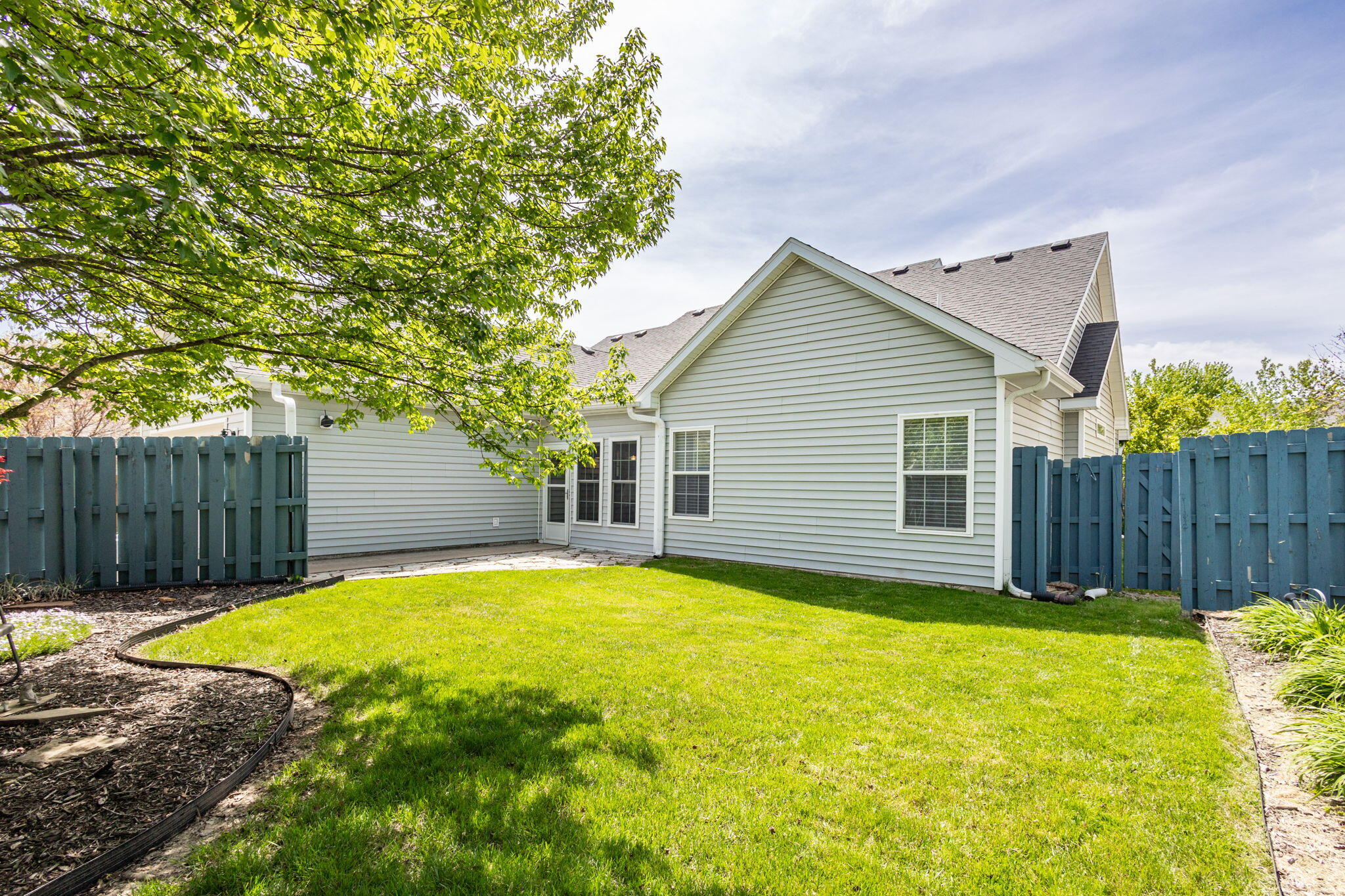 Columbia, Missouri 65203, United States, 3 Bedrooms Bedrooms, ,2 BathroomsBathrooms,Residential,Pending,59481