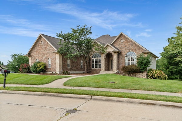 1913 SURREY CT, COLUMBIA, MO 65203 - Image c18196701420a36739c601ec9e4e7dca/655931961