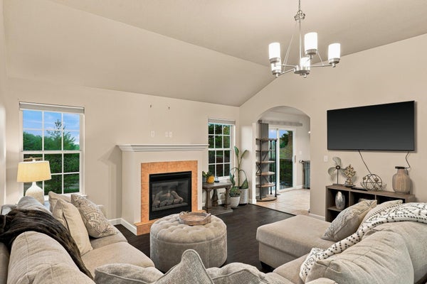 1400 CAROLINA DR, COLUMBIA, MO 65202 - Image d7b5a245e9c78ad2d708e54fcfd64862/2496492015