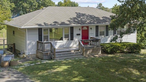 1725 AMELIA ST, COLUMBIA, MO 65201 - Image ded48ce04666449872a8b634a7e4e2d4/2581914133