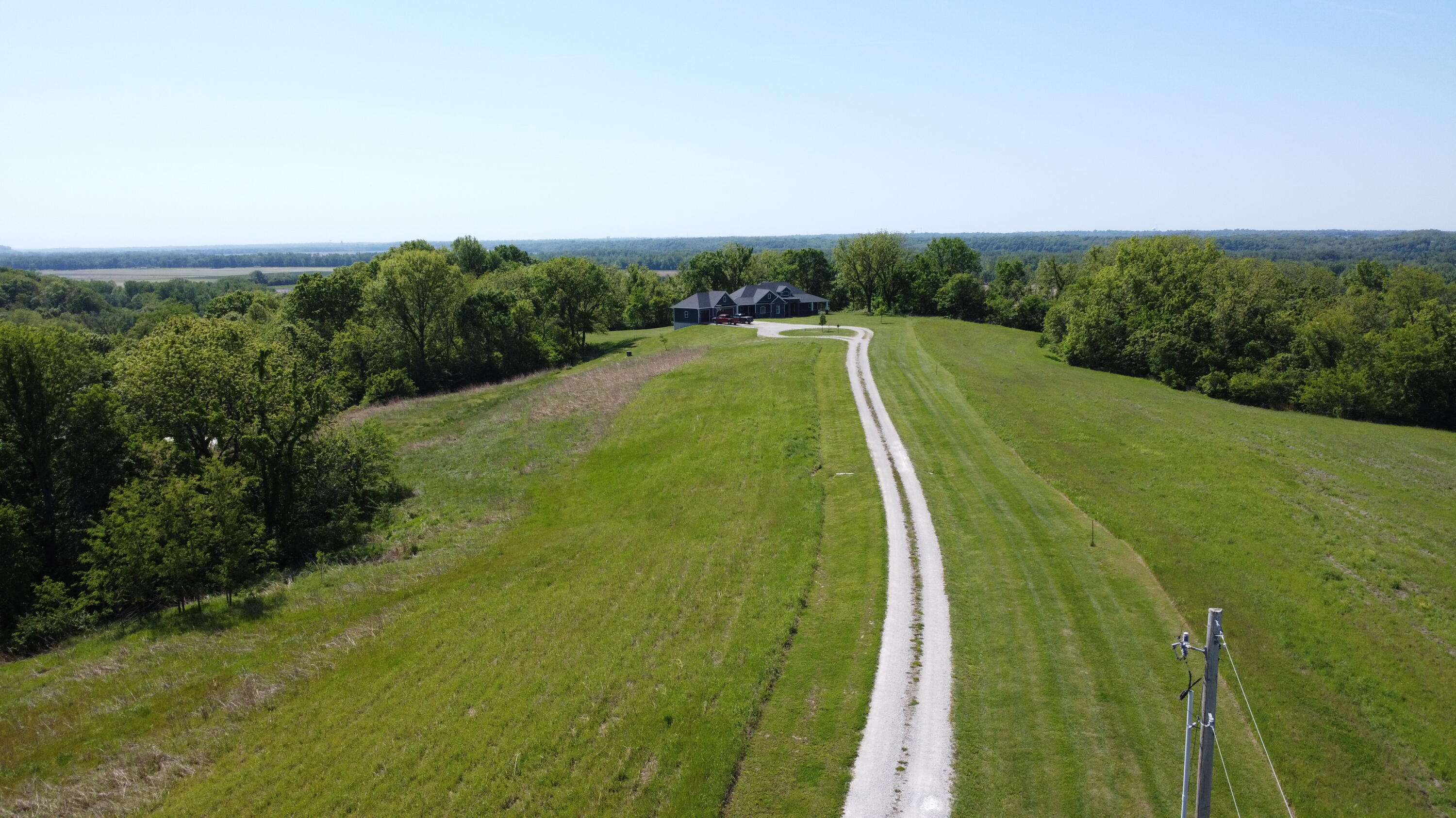 5400 E Giesing Hill Rd, Hartsburg, MO, 65039, USA, 6 Bedrooms Bedrooms, ,5 BathroomsBathrooms,Residential,Active,5400 E Giesing Hill Rd,434371