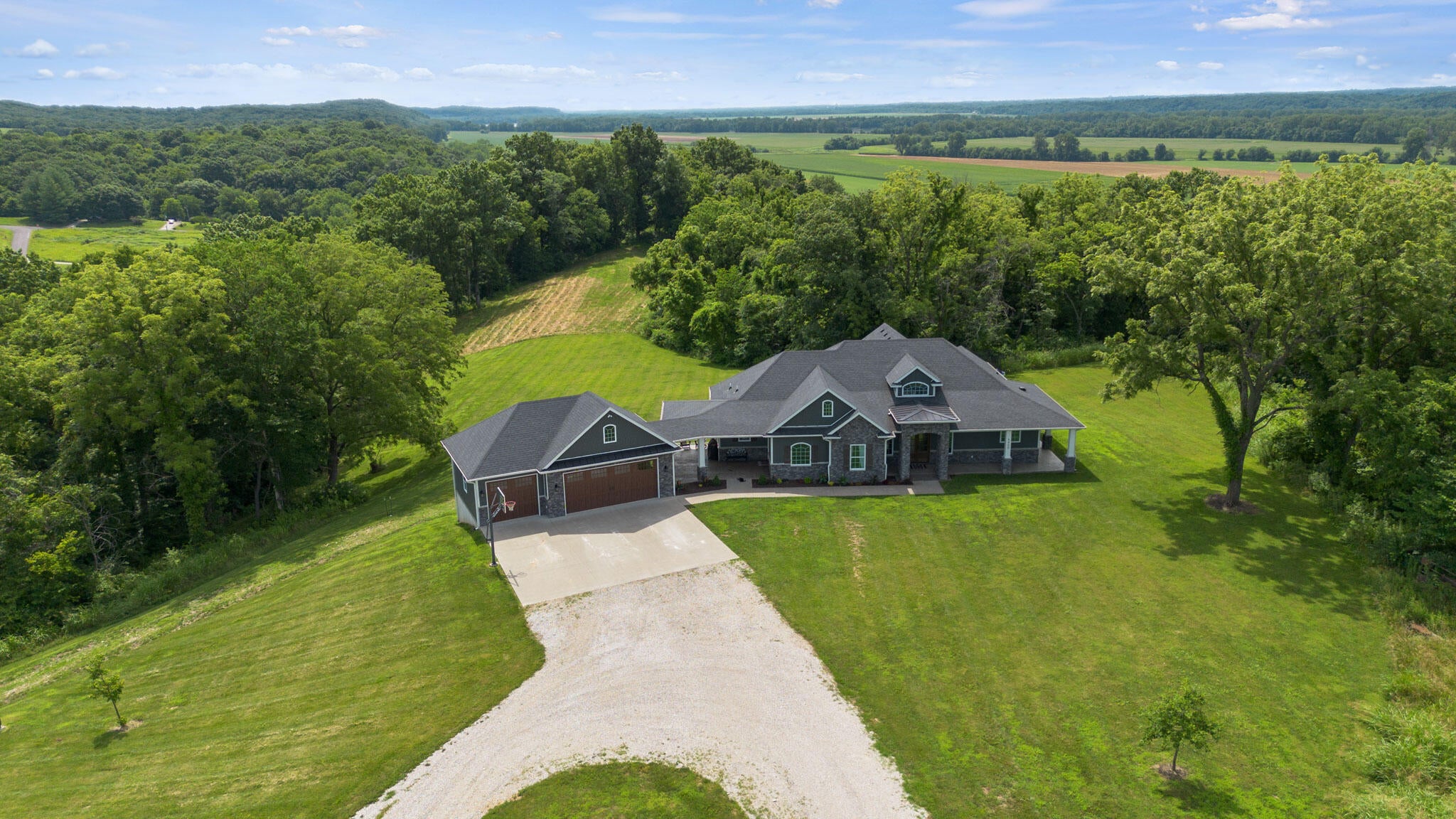 5400 E Giesing Hill Rd, Hartsburg, MO, 65039, USA, 6 Bedrooms Bedrooms, ,5 BathroomsBathrooms,Residential,Active,5400 E Giesing Hill Rd,434371