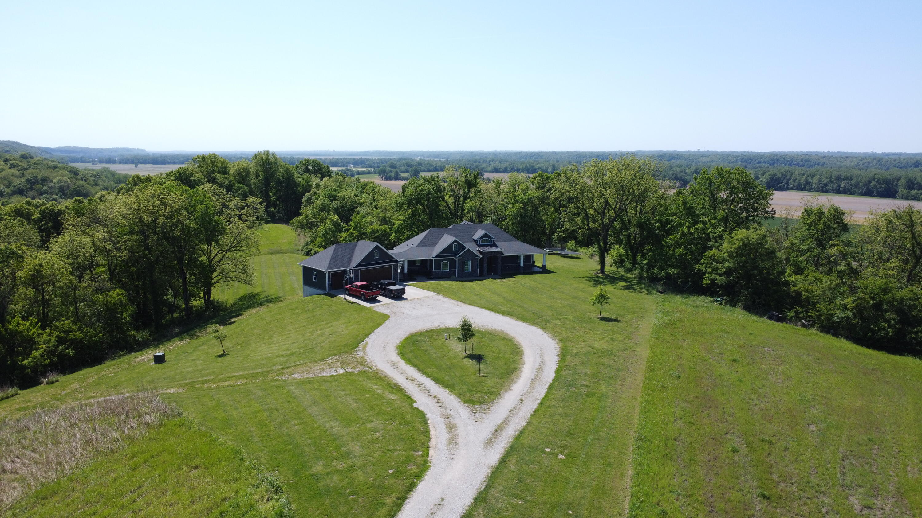 5400 E Giesing Hill Rd, Hartsburg, MO, 65039, USA, 6 Bedrooms Bedrooms, ,5 BathroomsBathrooms,Residential,Active,5400 E Giesing Hill Rd,434371