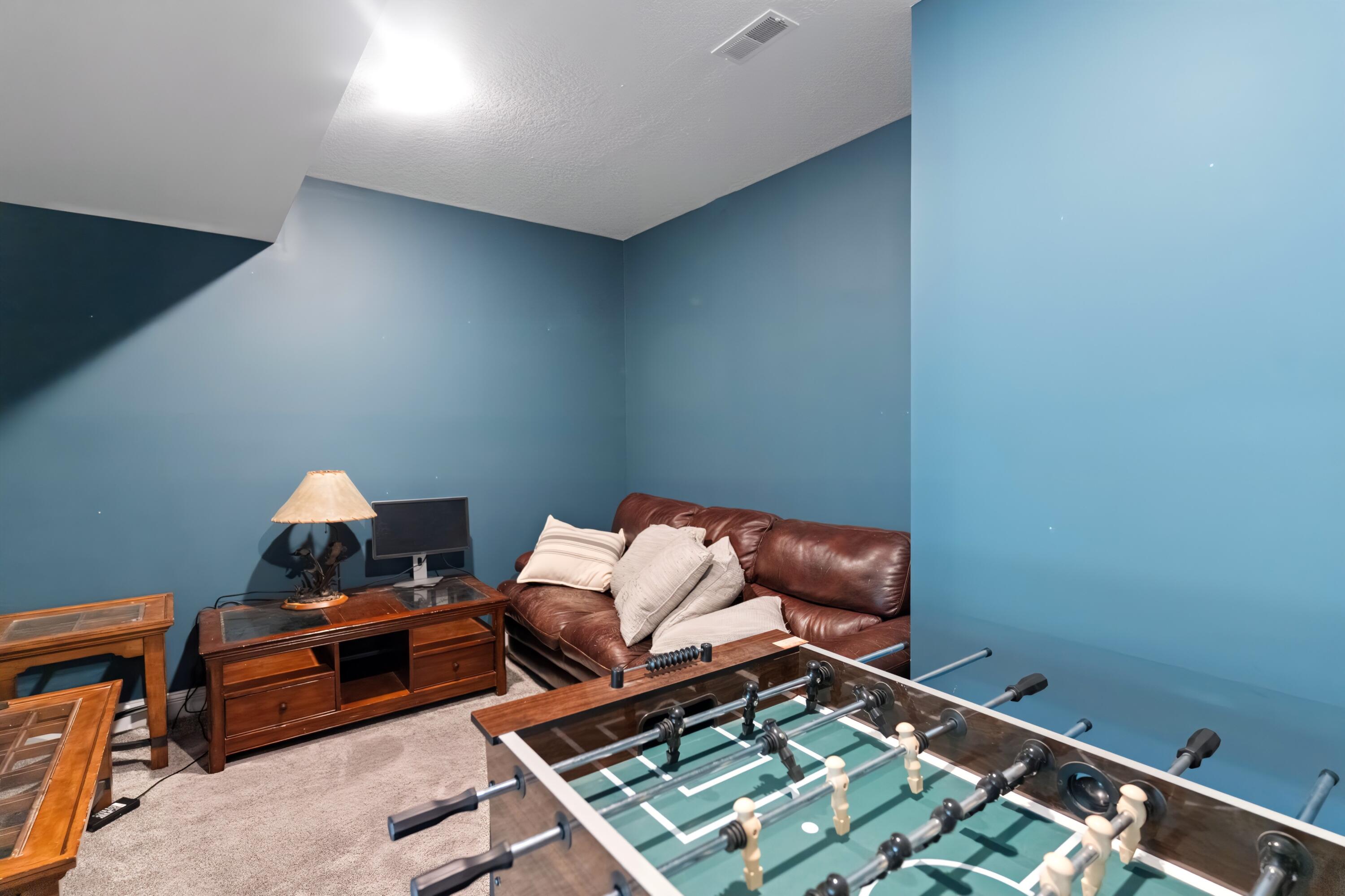5400 E Giesing Hill Rd, Hartsburg, MO, 65039, USA, 6 Bedrooms Bedrooms, ,5 BathroomsBathrooms,Residential,Active,5400 E Giesing Hill Rd,434371