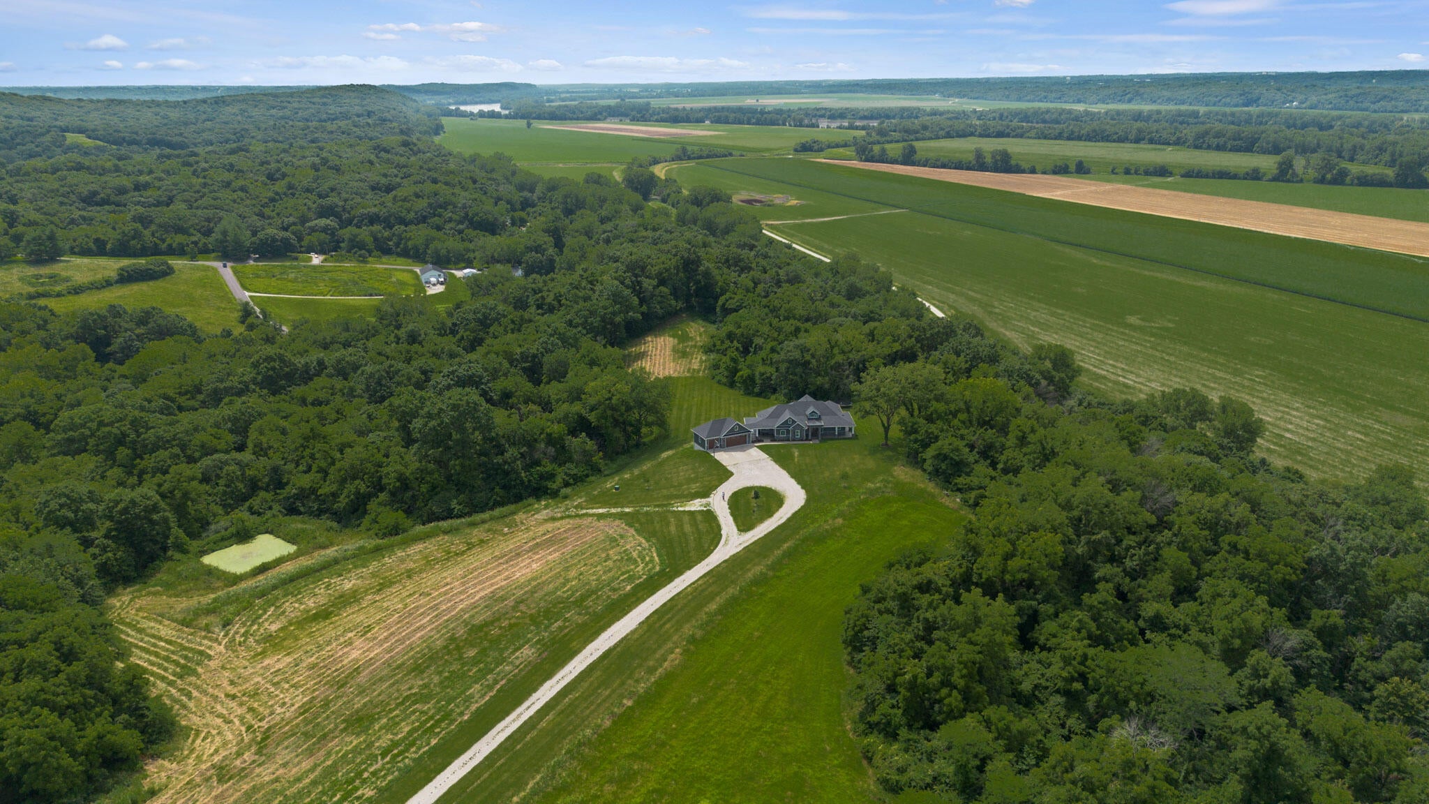 5400 E Giesing Hill Rd, Hartsburg, MO, 65039, USA, 6 Bedrooms Bedrooms, ,5 BathroomsBathrooms,Residential,Active,5400 E Giesing Hill Rd,434371