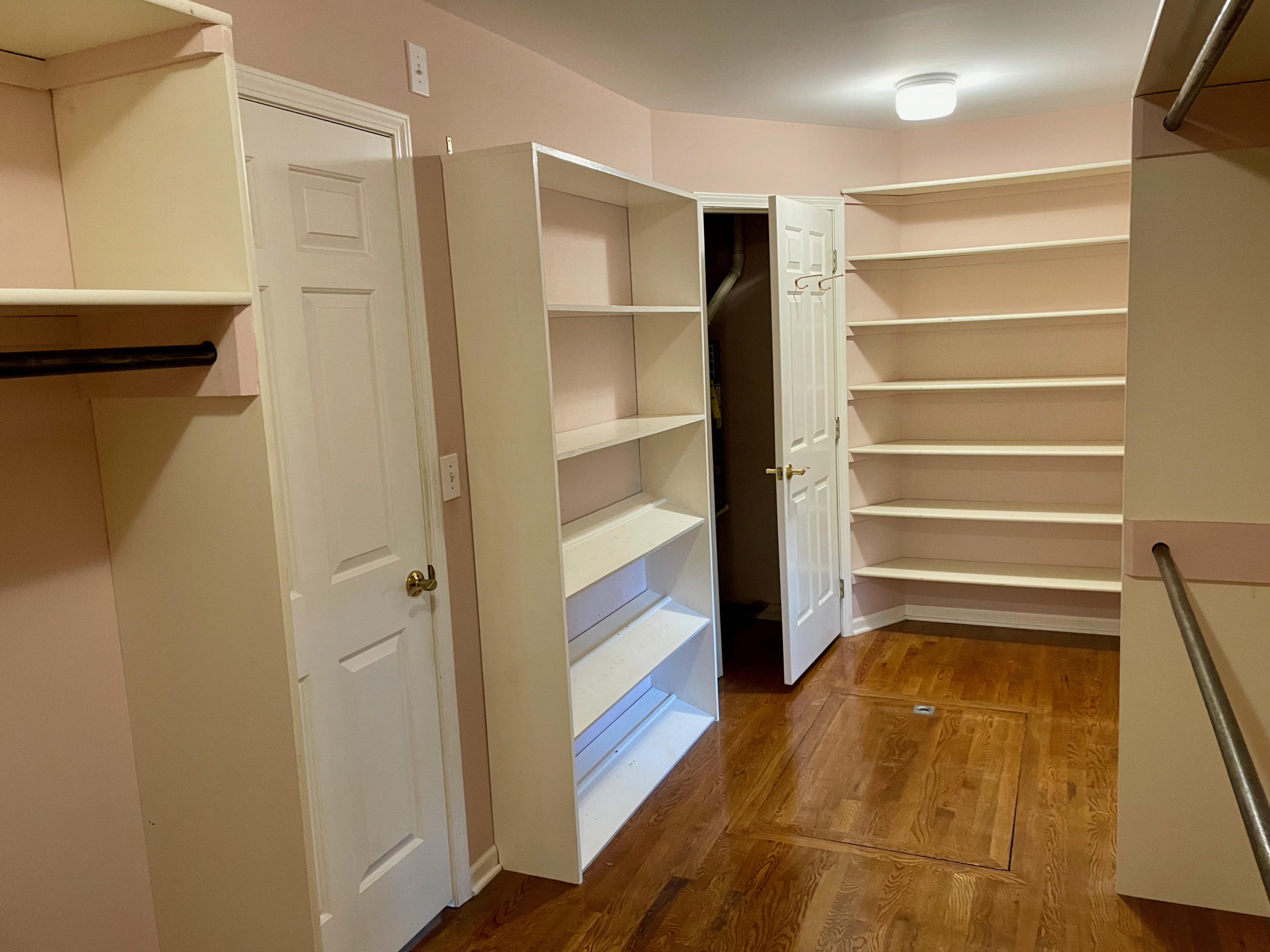 Columbia, Missouri 65203, United States, 2 Bedrooms Bedrooms, ,2 BathroomsBathrooms,Residential,Active,55254