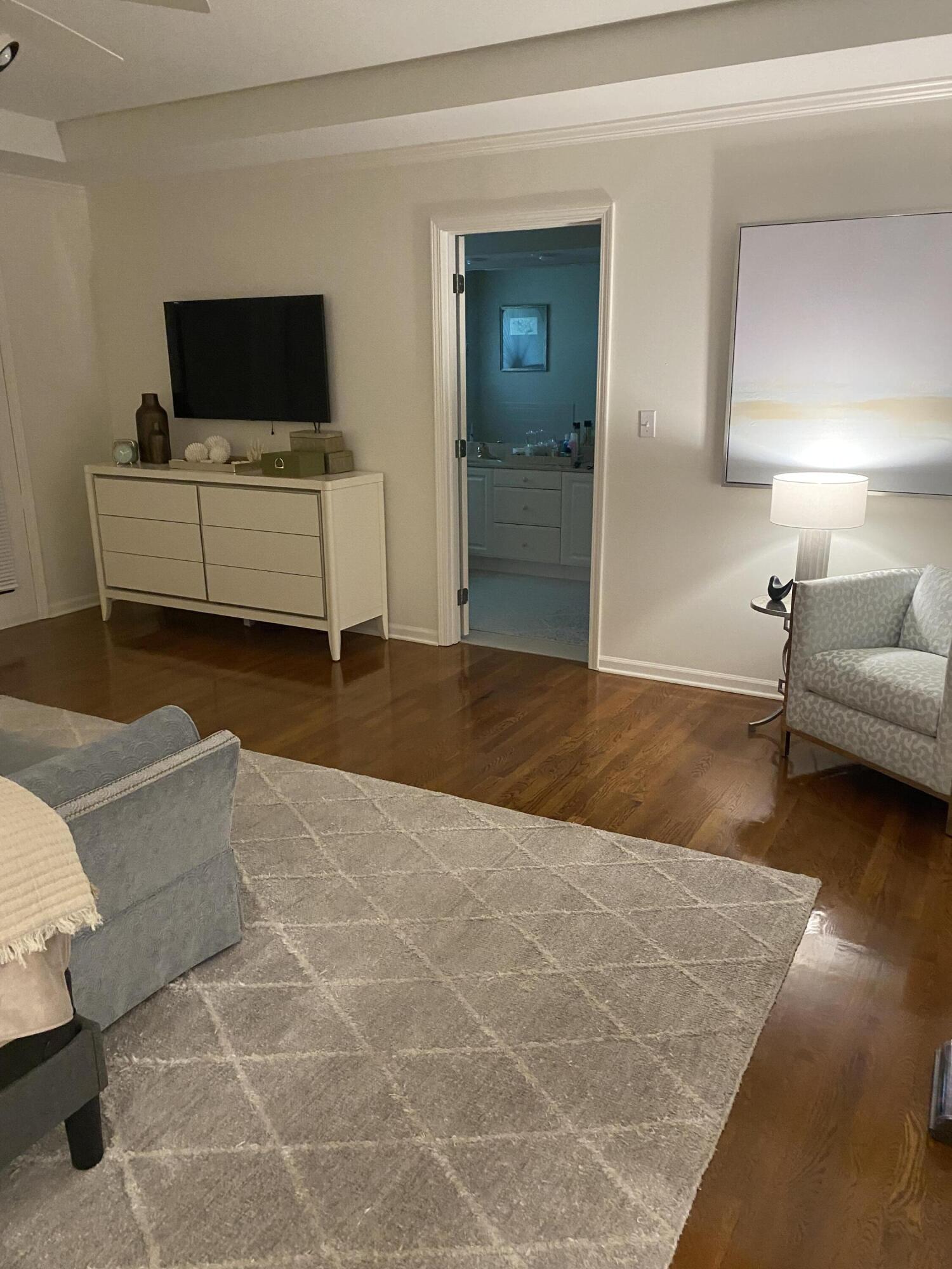 Columbia, Missouri 65203, United States, 2 Bedrooms Bedrooms, ,2 BathroomsBathrooms,Residential,Active,55254