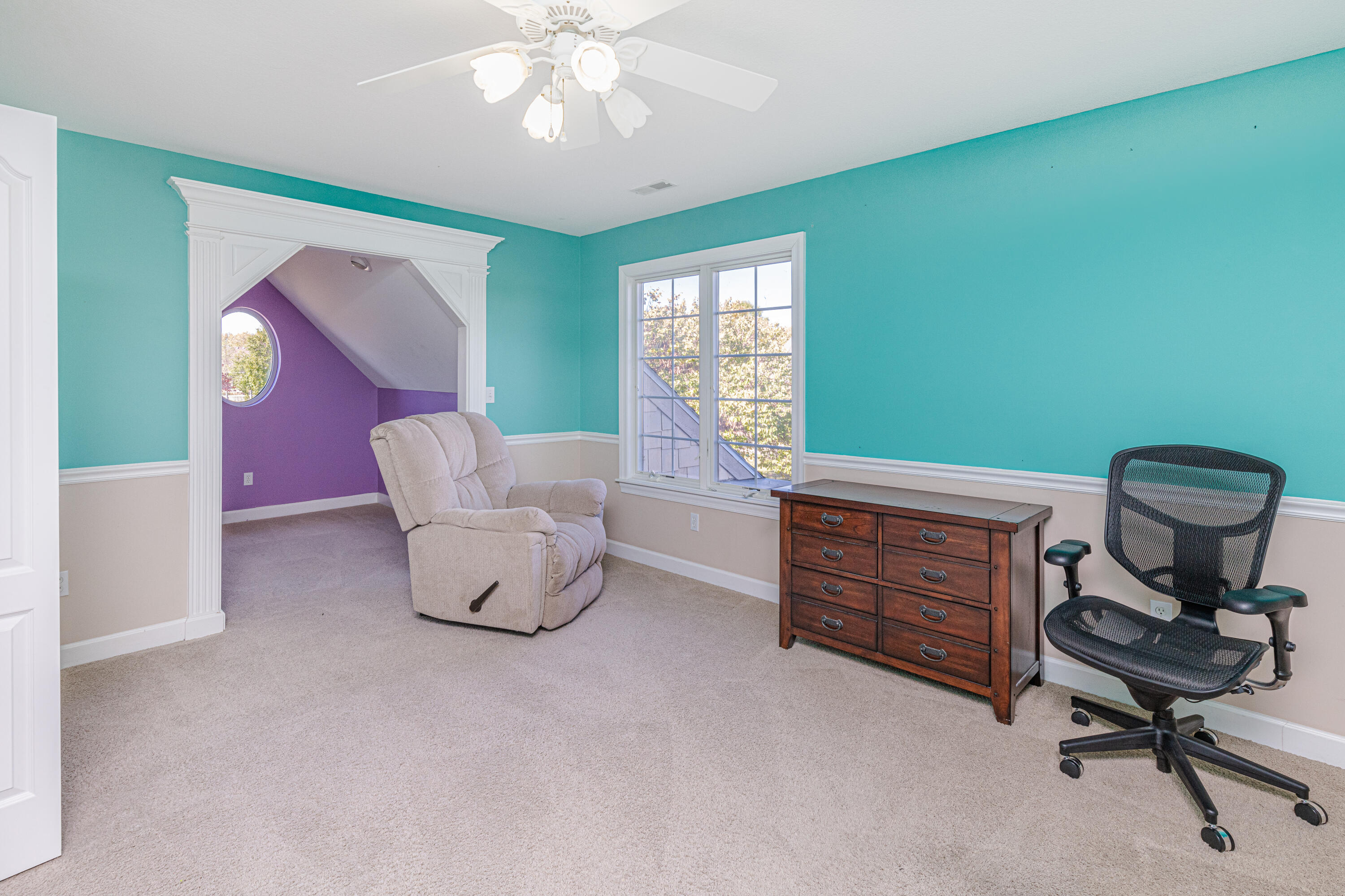 Columbia, Missouri 65203, United States, 4 Bedrooms Bedrooms, ,5 BathroomsBathrooms,Residential,Pending,70548