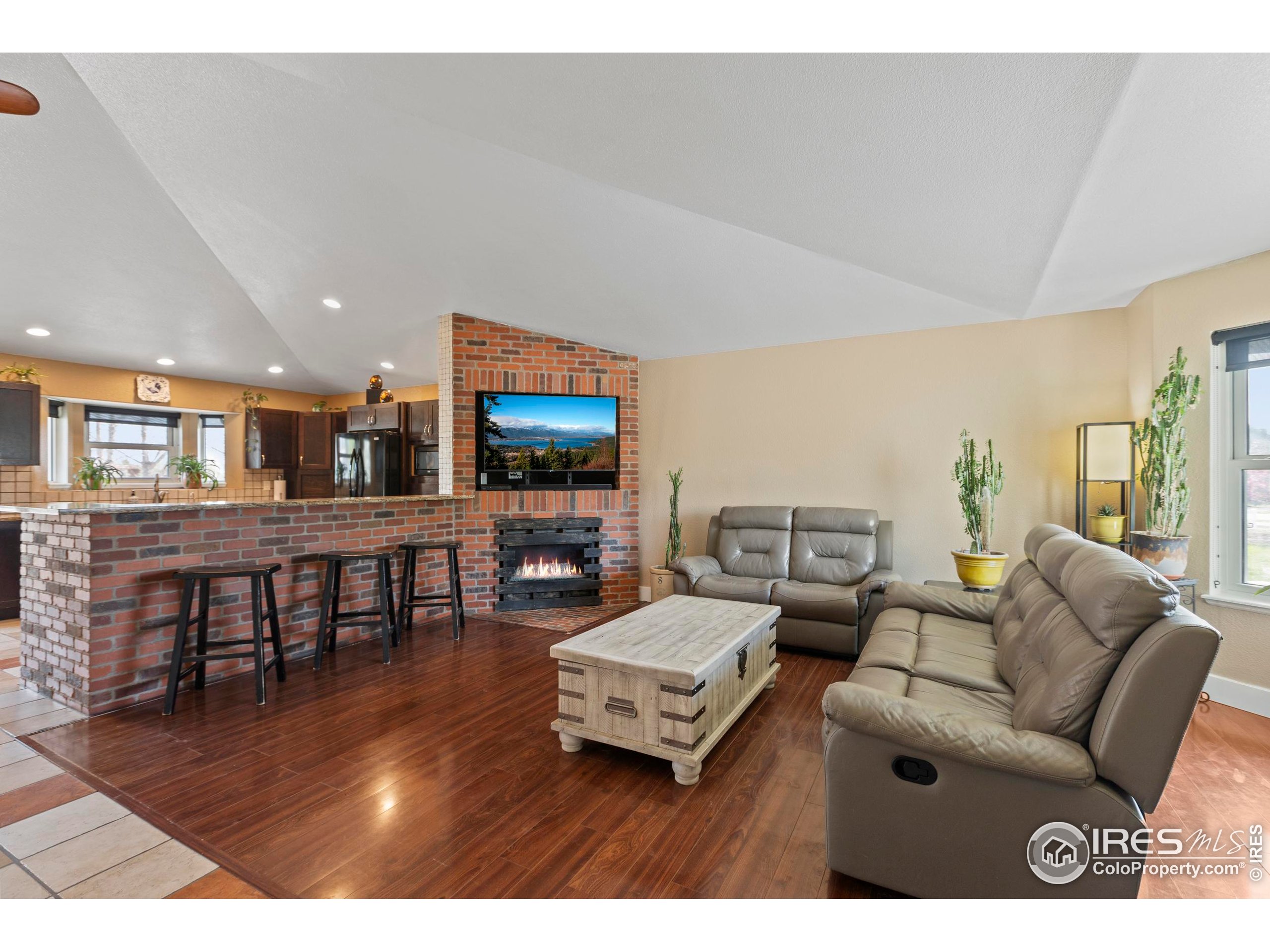 381 Bobcat Dr